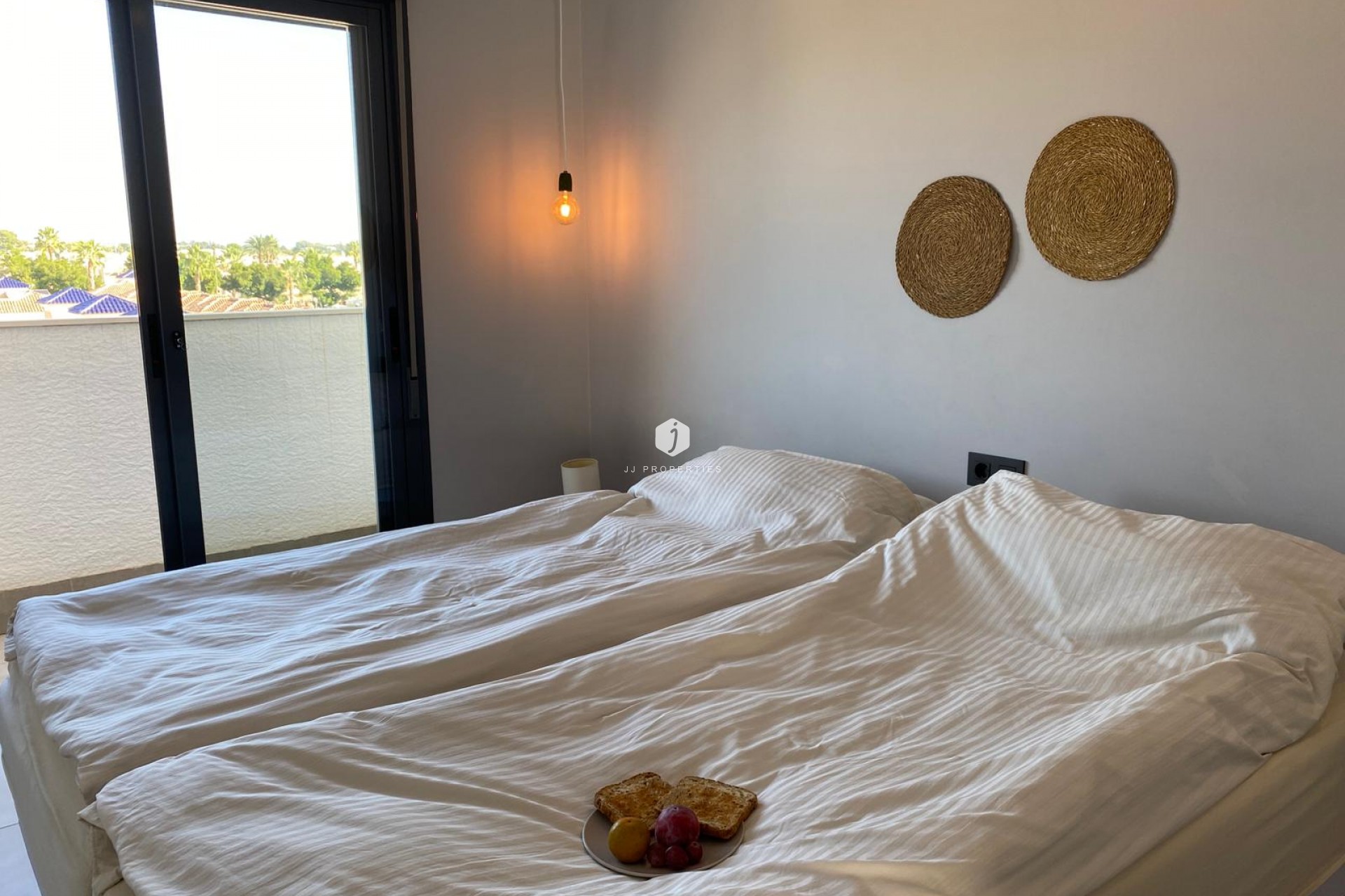 Aus zweiter Hand - Penthouse -
El Raso - Costa Blanca