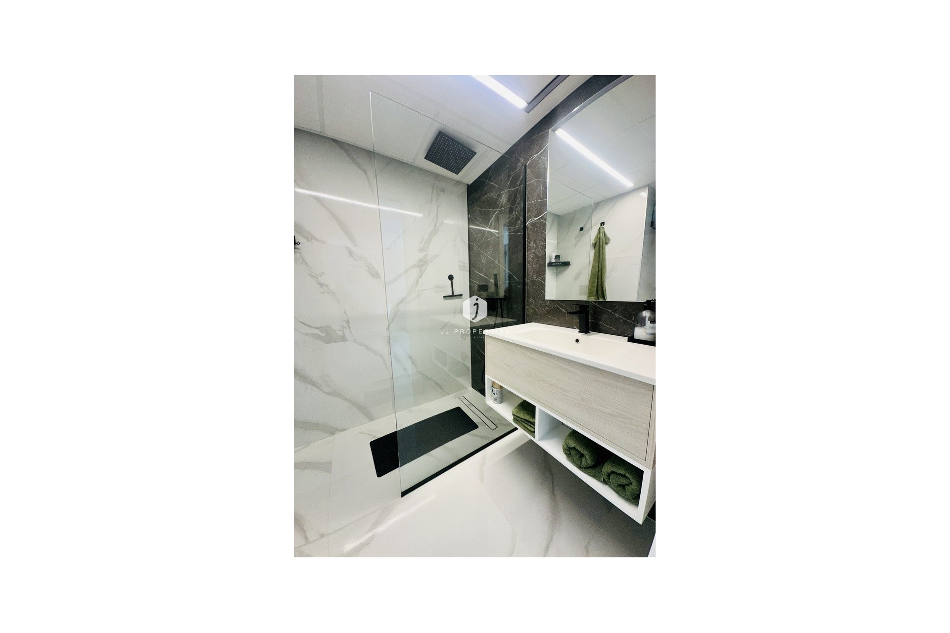 Aus zweiter Hand - Penthouse -
Guardamar del Segura - El Raso