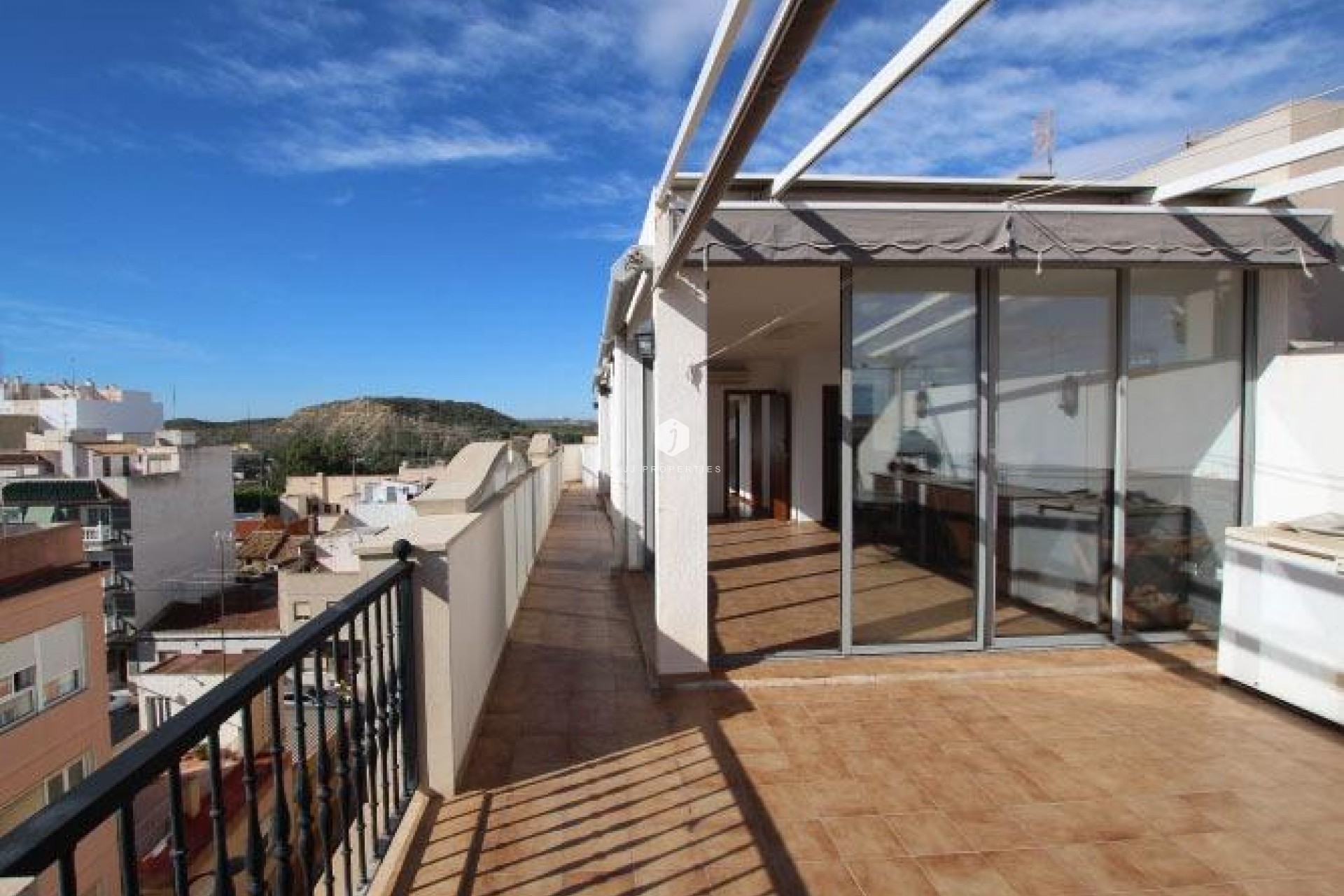 Aus zweiter Hand - Penthouse -
Guardamar del Segura - Pueblo