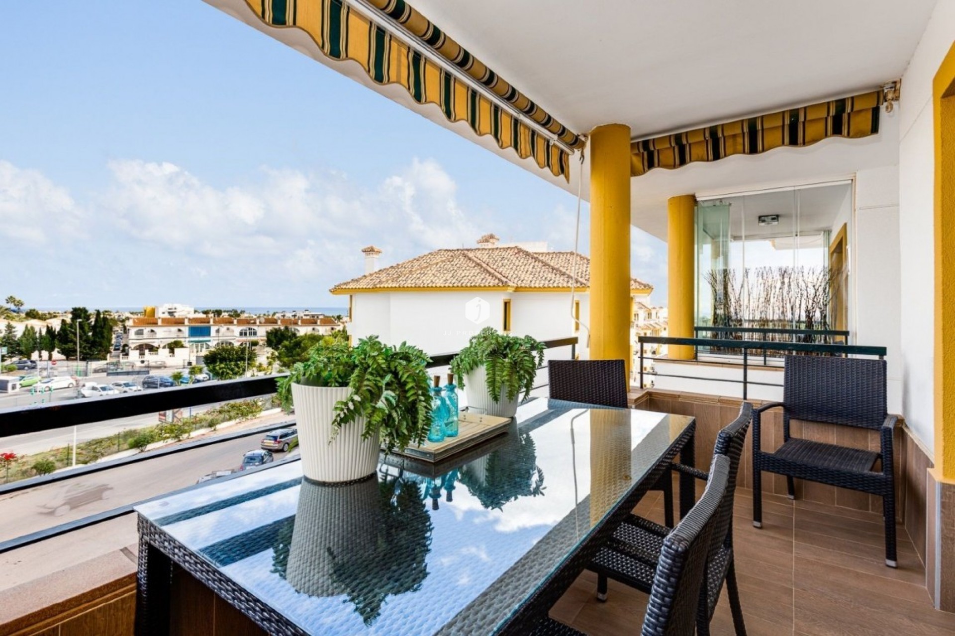 Aus zweiter Hand - Penthouse -
Lomas De Campoamor - Inland