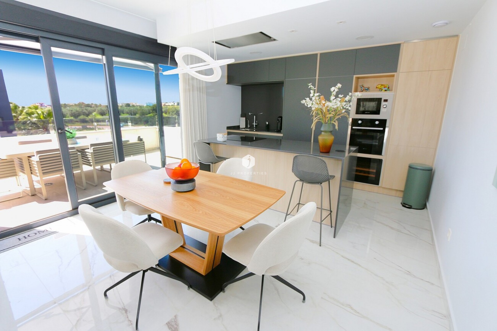 Aus zweiter Hand - Penthouse -
Los Altos - Costa Blanca