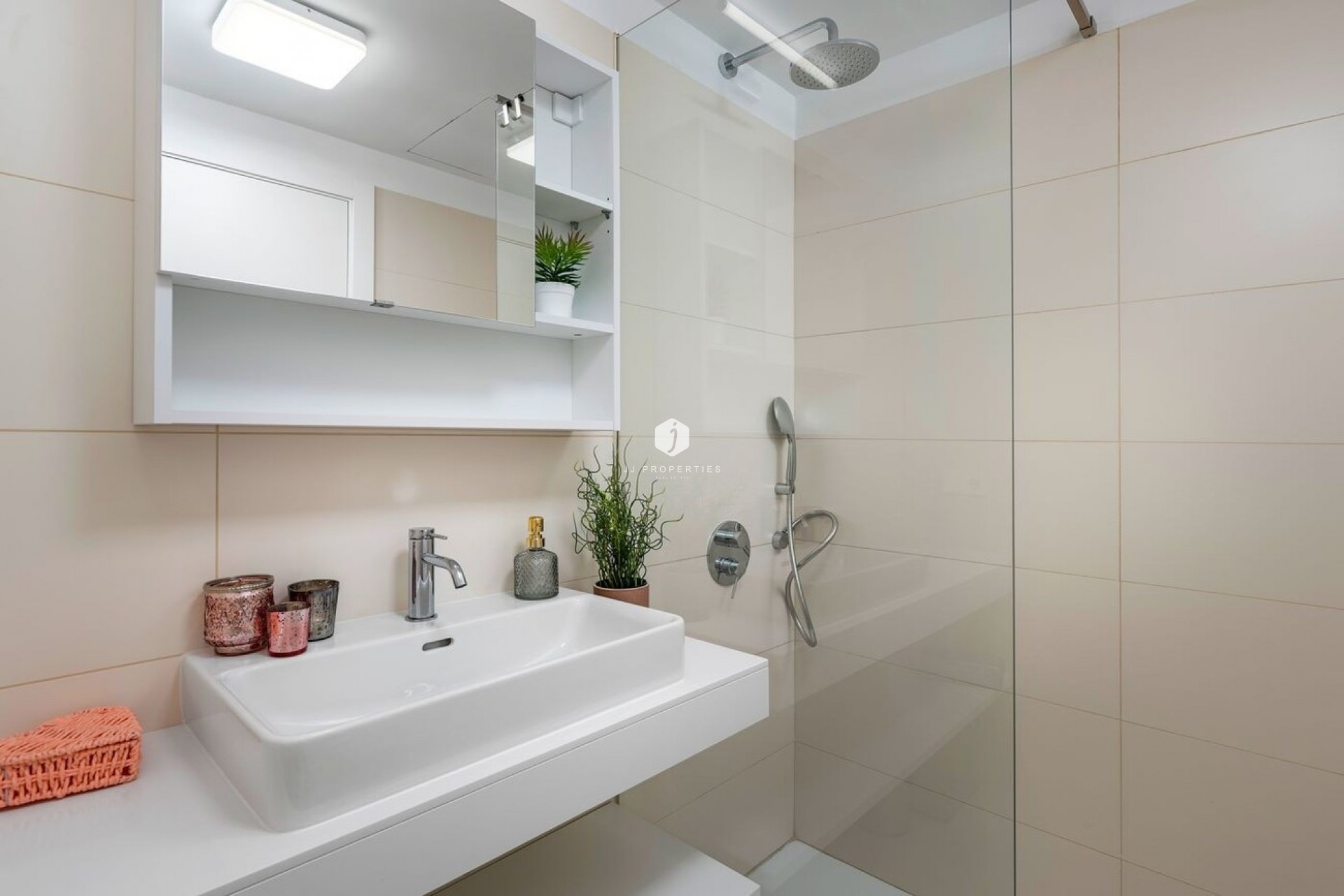 Aus zweiter Hand - Penthouse -
Los Balcones - Costa Blanca
