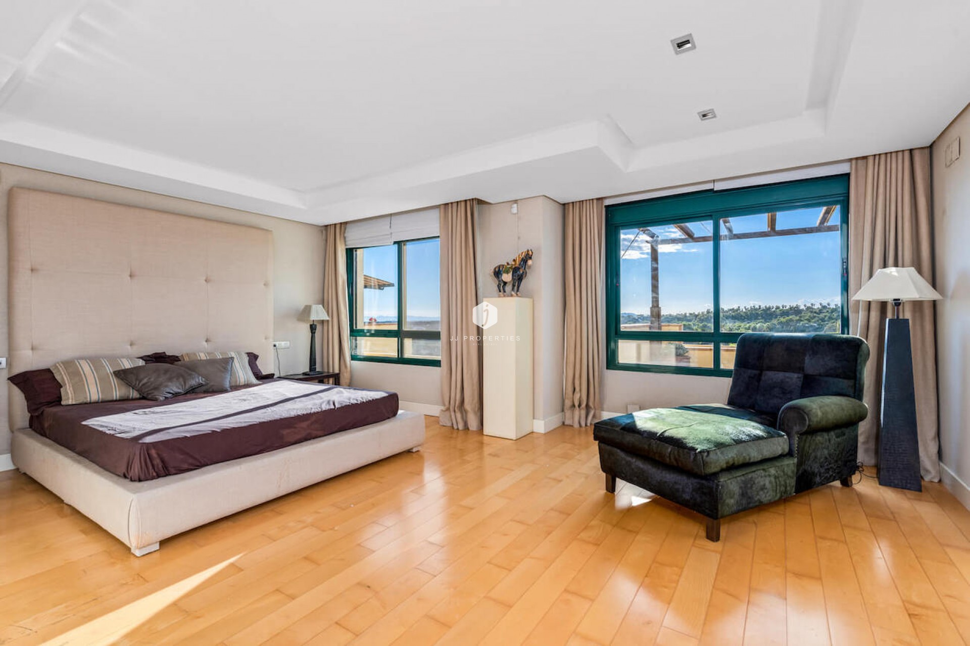 Aus zweiter Hand - Penthouse -
Orihuela Costa - Campoamor