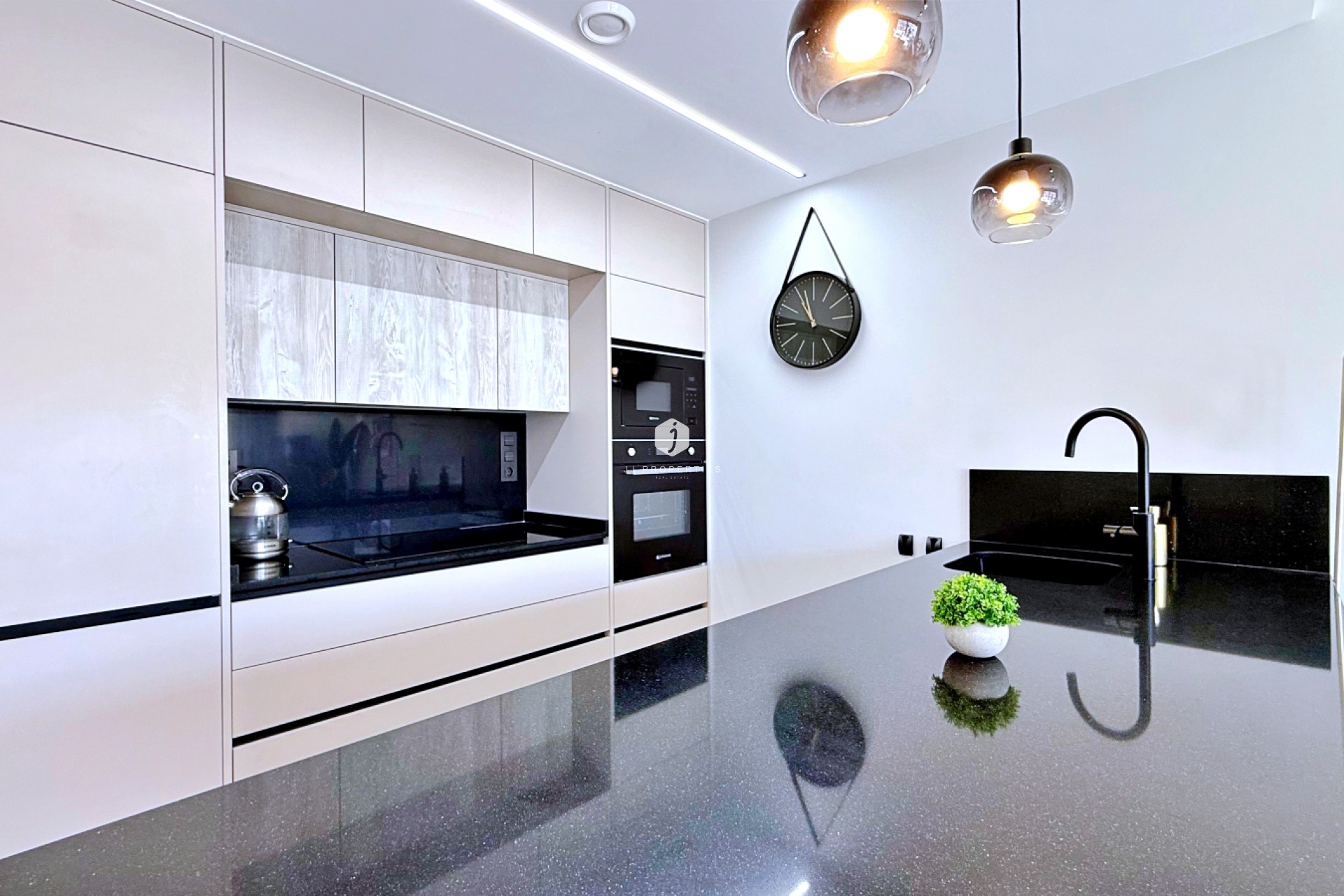 Aus zweiter Hand - Penthouse -
Orihuela Costa - Costa Blanca