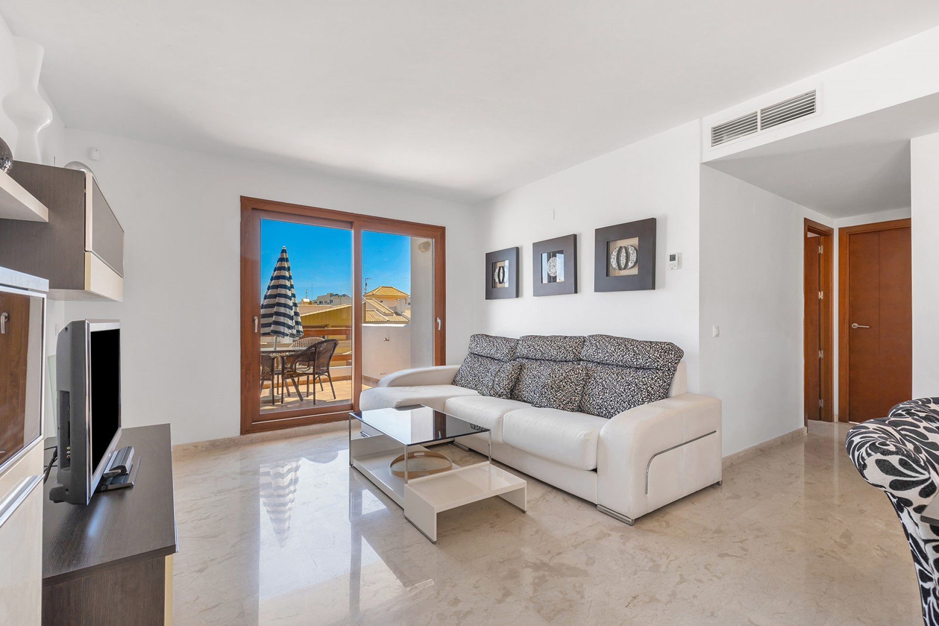 Aus zweiter Hand - Penthouse -
Punta Prima - Costa Blanca