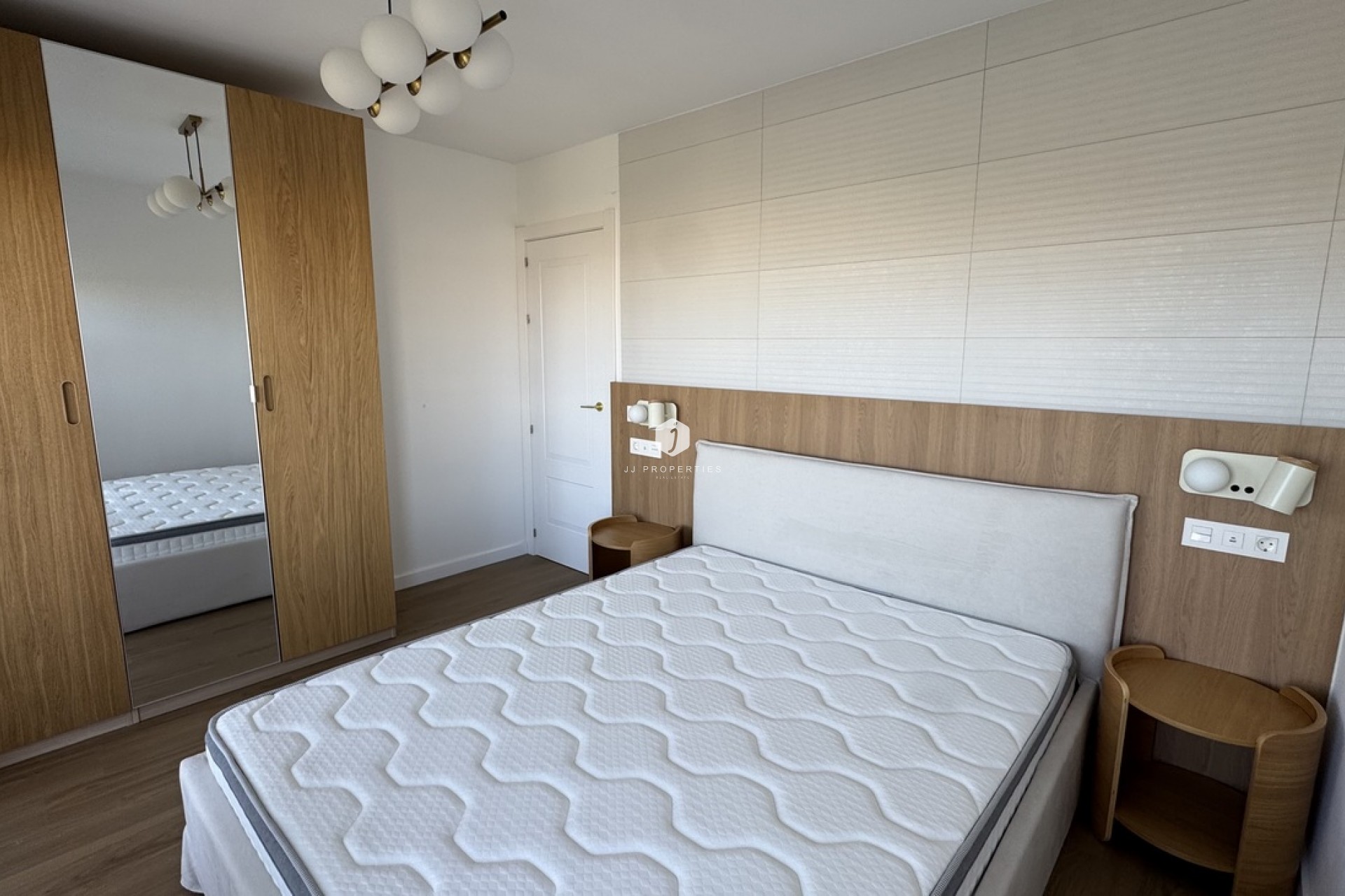 Aus zweiter Hand - Penthouse -
Punta Prima - Costa Blanca