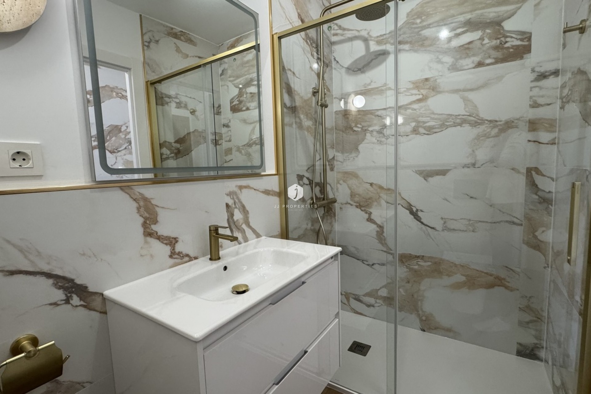 Aus zweiter Hand - Penthouse -
Punta Prima - Costa Blanca