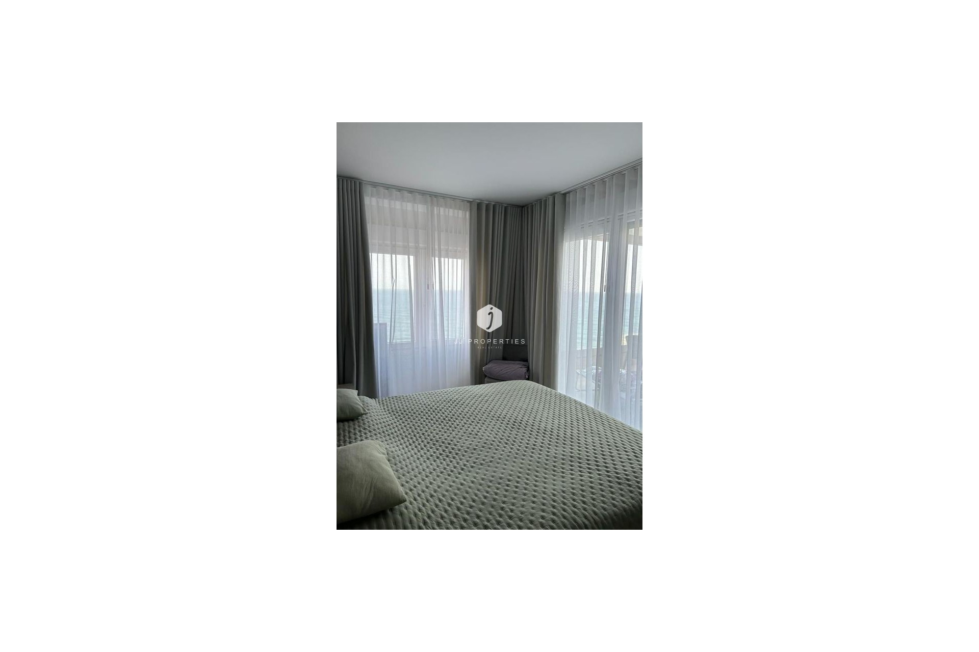 Aus zweiter Hand - Penthouse -
Punta Prima - Costa Blanca