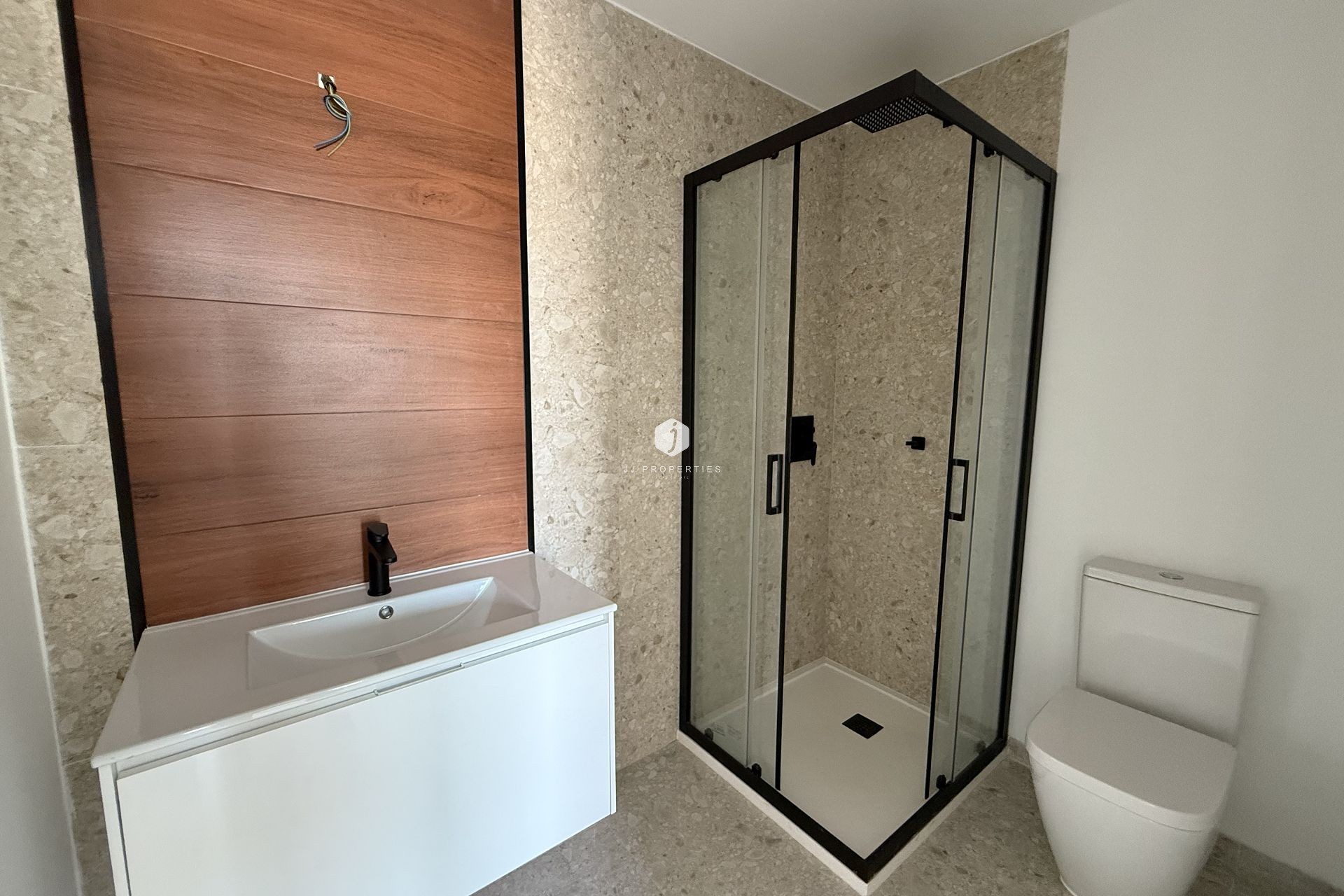 Aus zweiter Hand - Penthouse -
San Miguel de Salinas - Inland