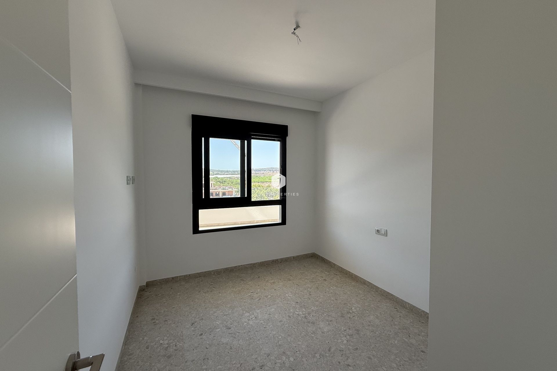 Aus zweiter Hand - Penthouse -
San Miguel de Salinas - Inland