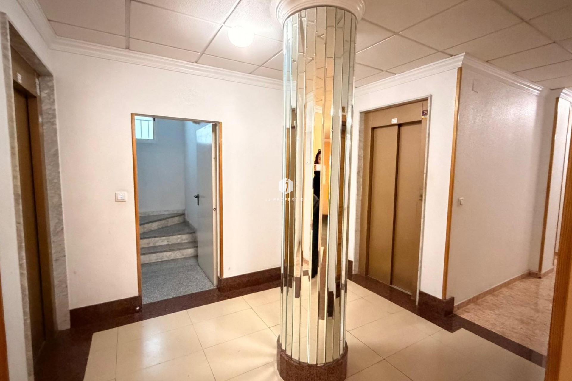 Aus zweiter Hand - Penthouse -
Torrevieja - Acequion