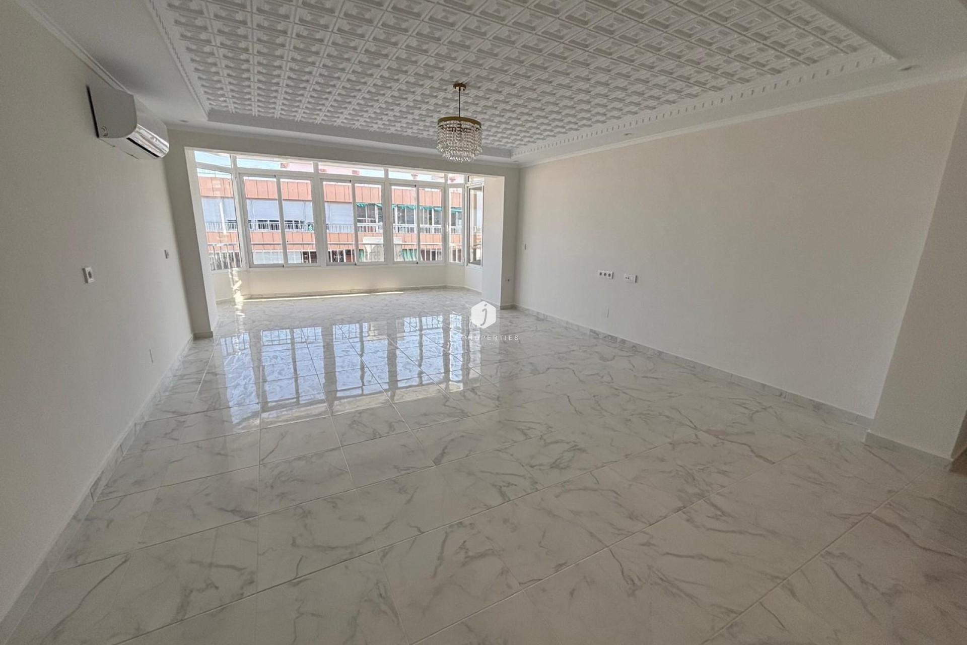 Aus zweiter Hand - Penthouse -
Torrevieja - Acequion