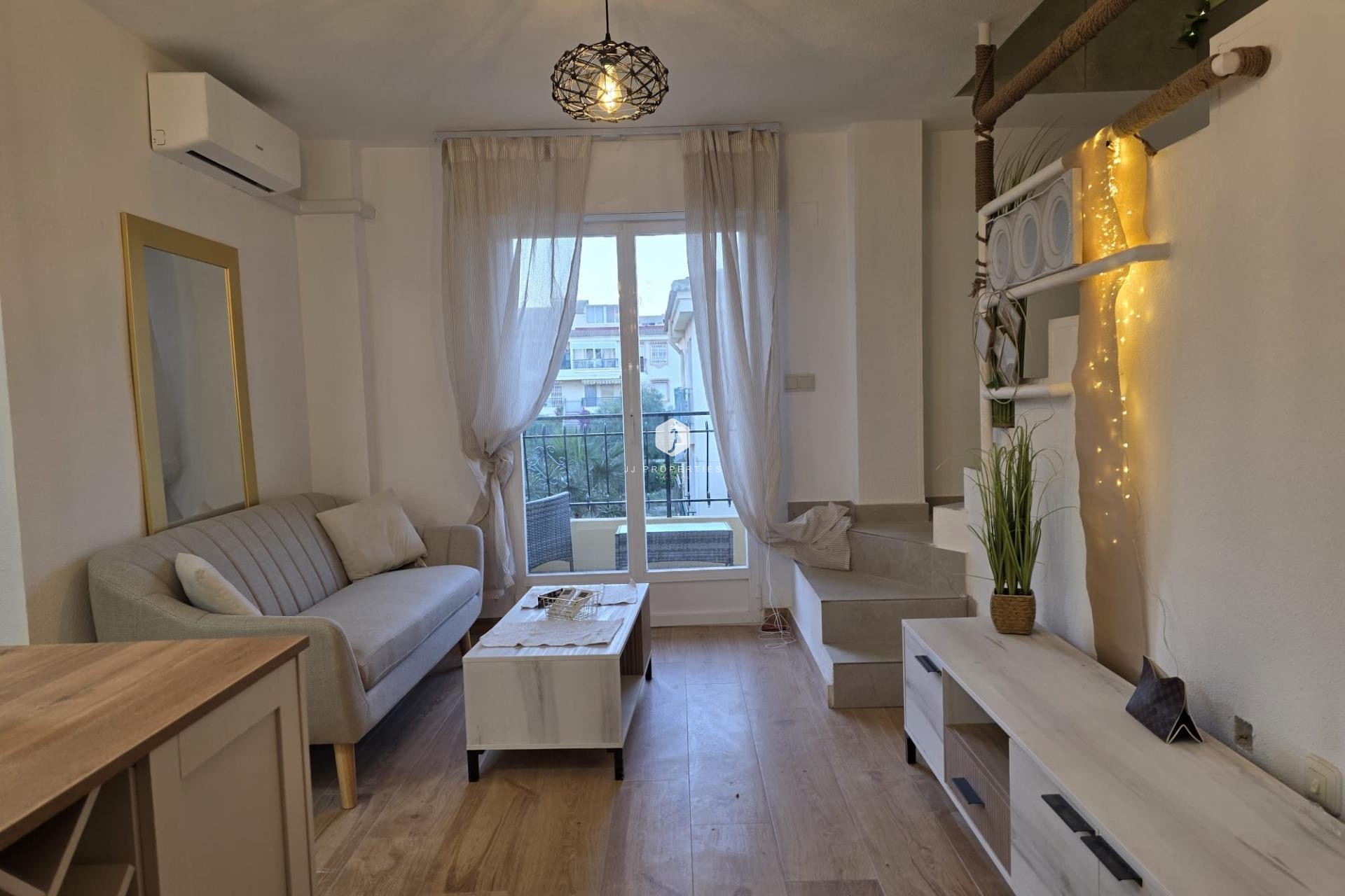 Aus zweiter Hand - Penthouse -
Torrevieja - Cala Ferris