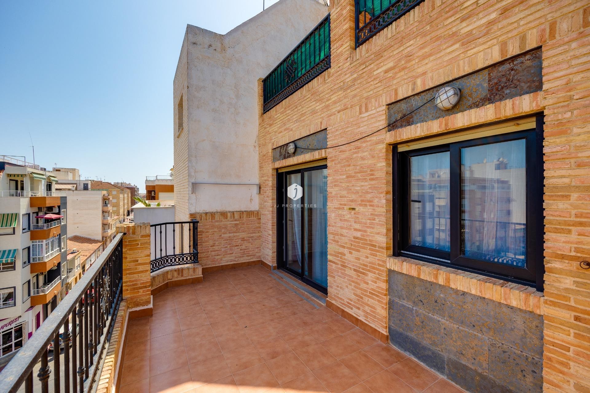 Aus zweiter Hand - Penthouse -
Torrevieja - Centro