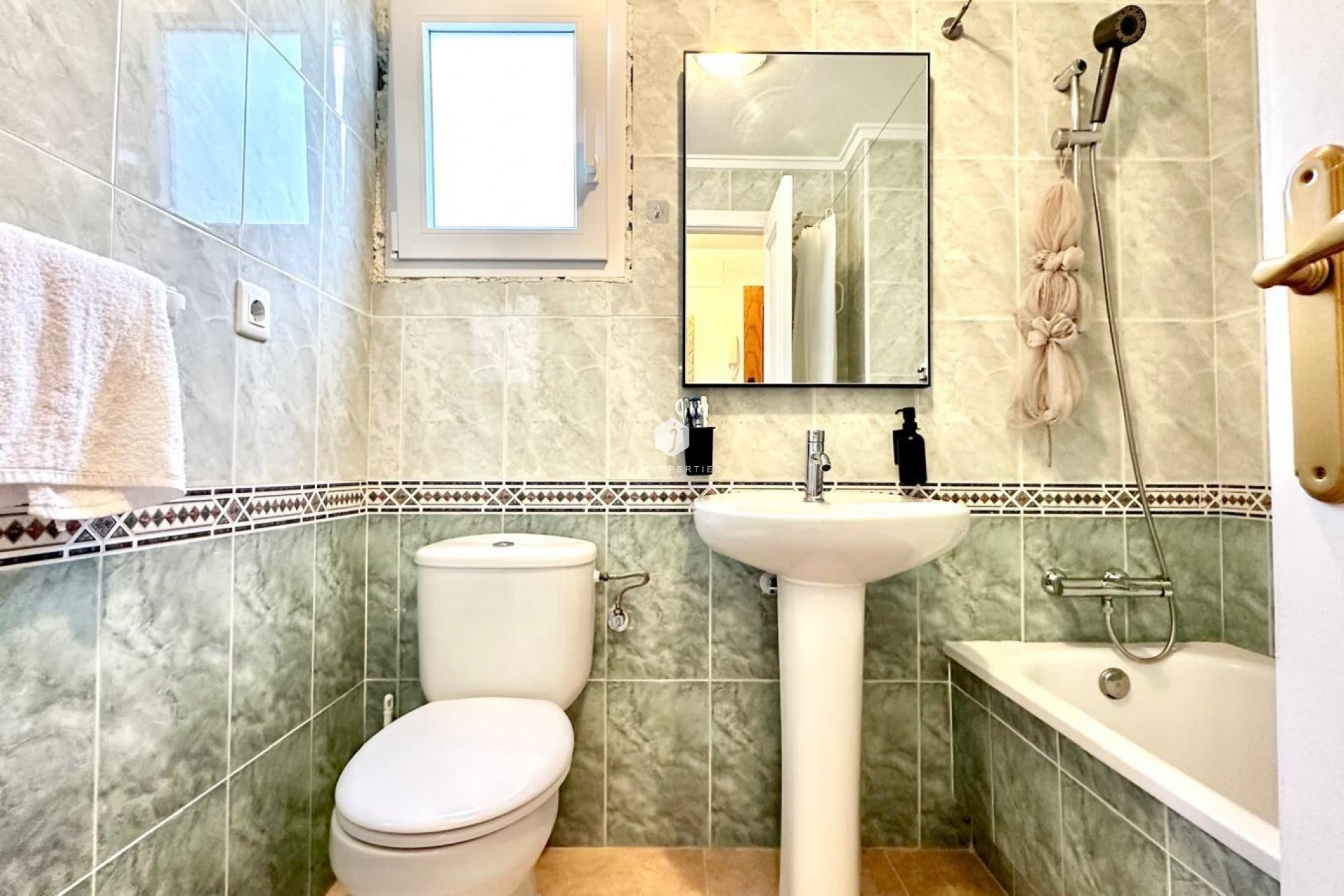 Aus zweiter Hand - Penthouse -
Torrevieja - Centro