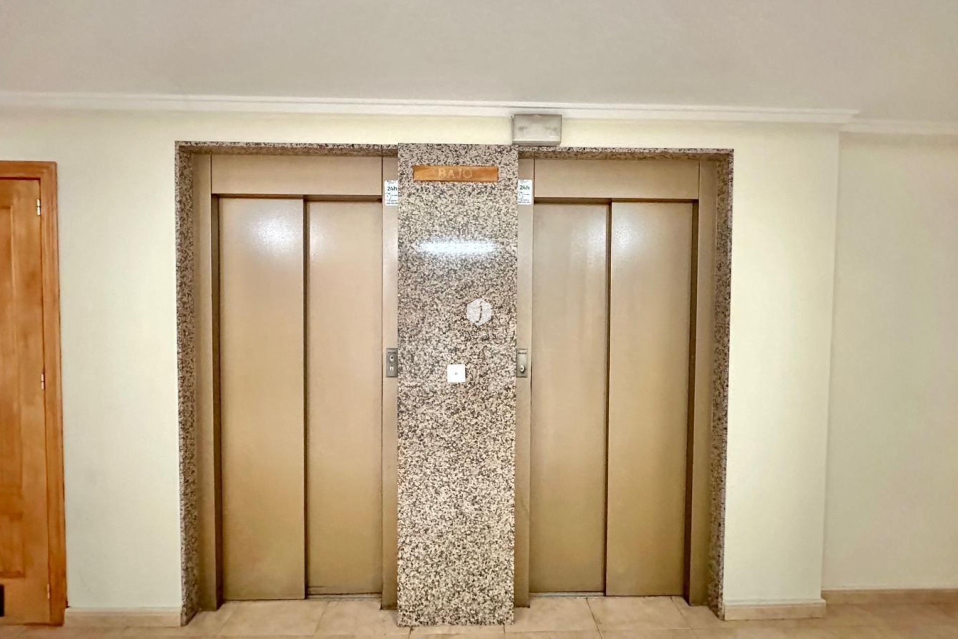 Aus zweiter Hand - Penthouse -
Torrevieja - Centro