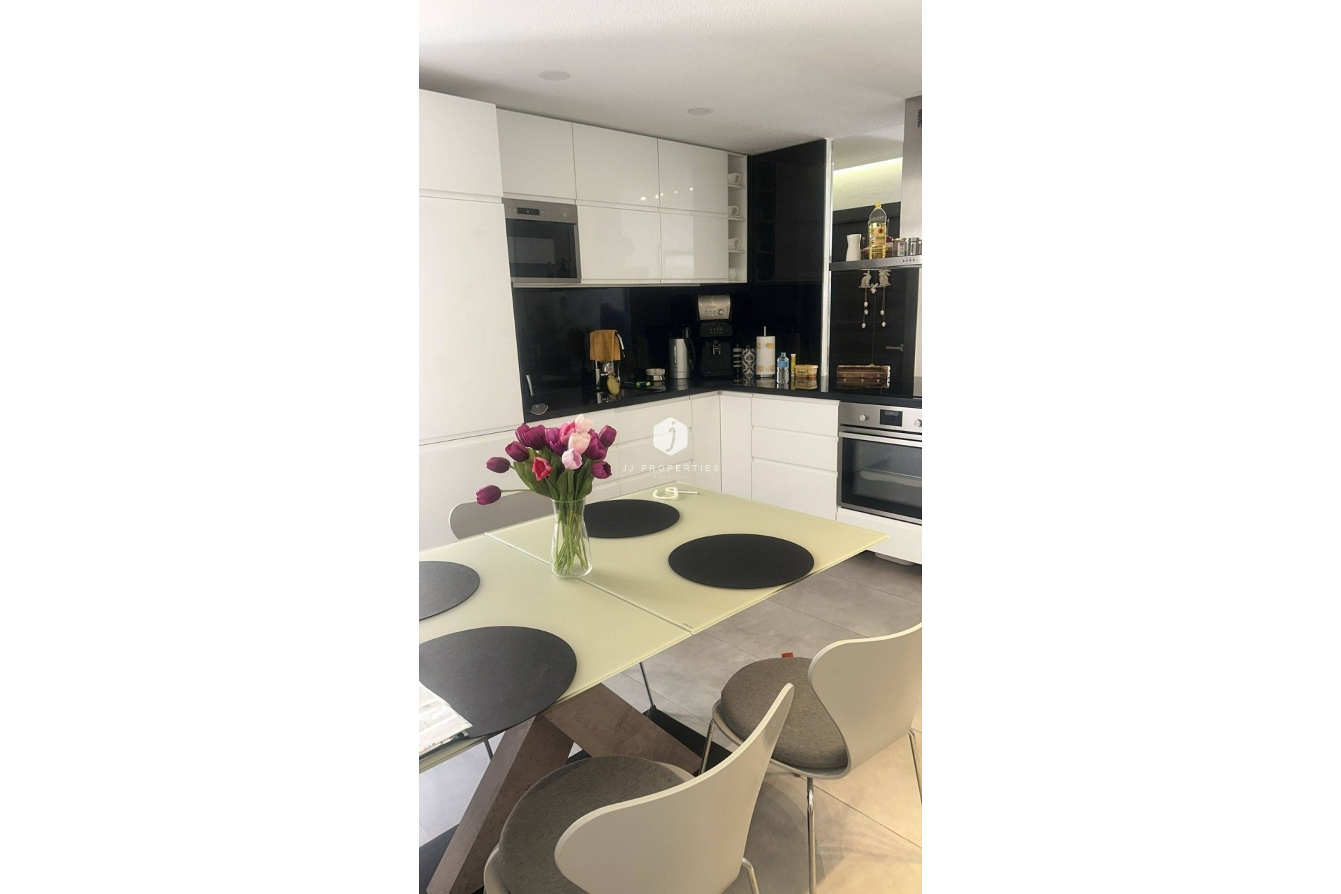 Aus zweiter Hand - Penthouse -
Torrevieja - Centro