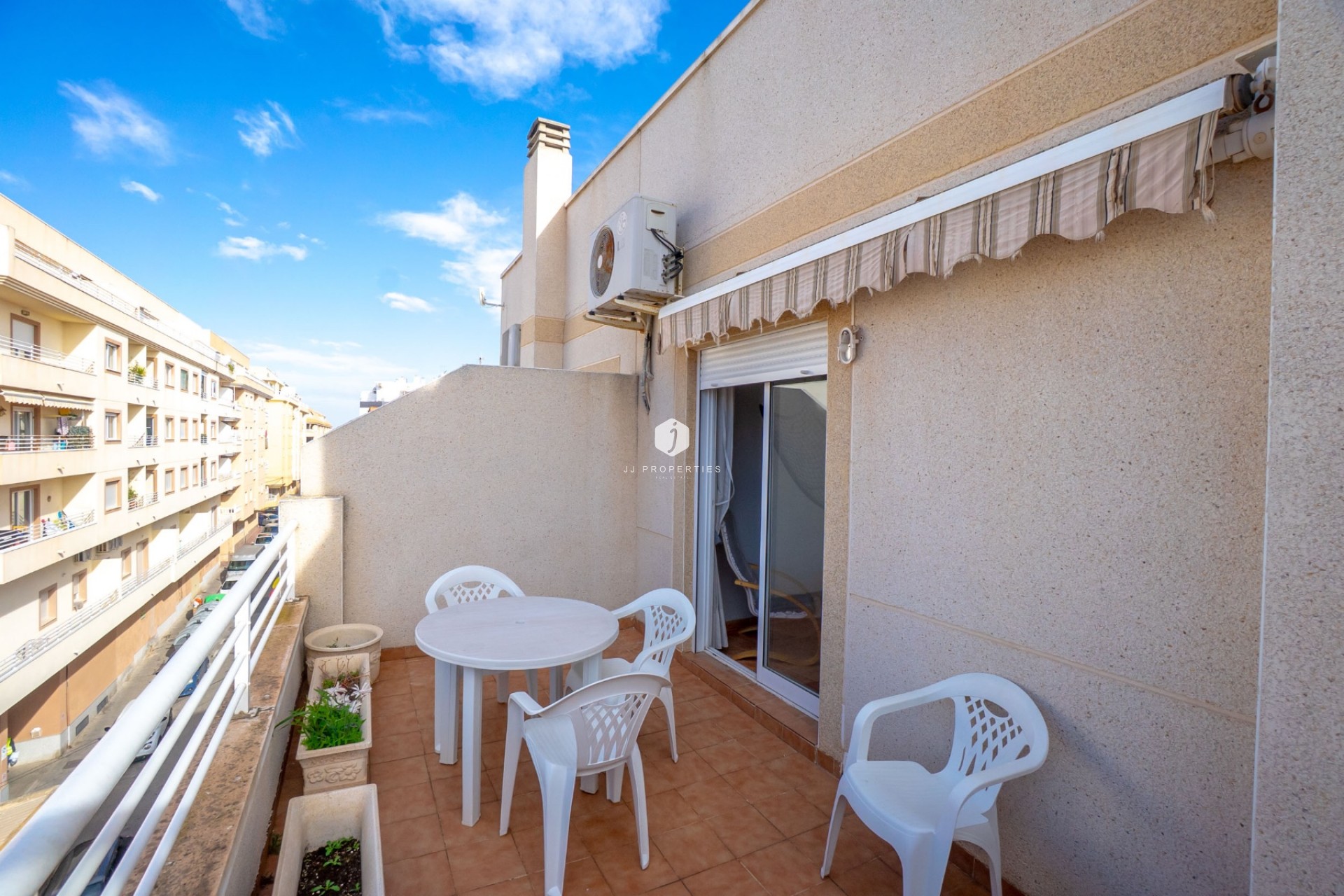 Aus zweiter Hand - Penthouse -
Torrevieja - Centro