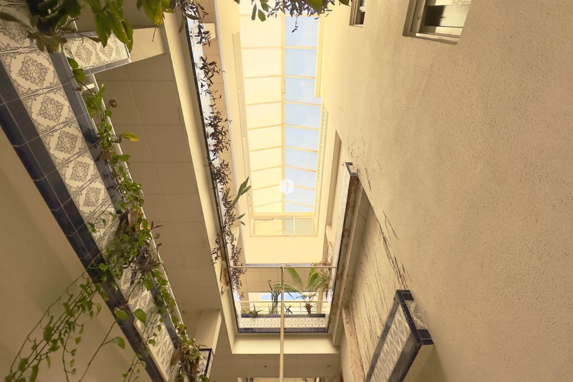 Aus zweiter Hand - Penthouse -
Torrevieja - Centro