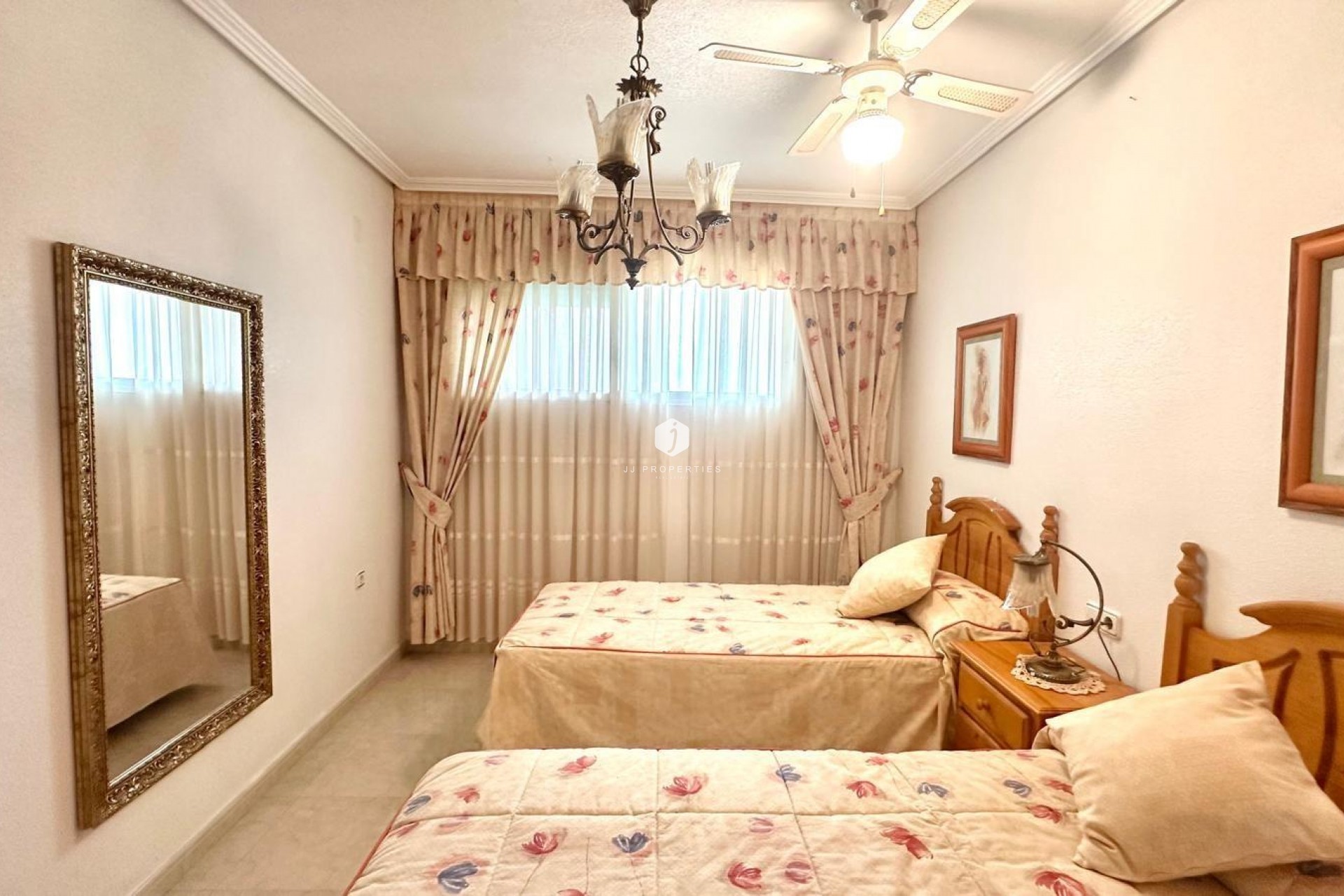 Aus zweiter Hand - Penthouse -
Torrevieja - Centro