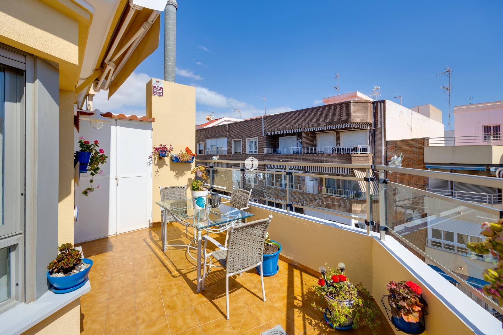Aus zweiter Hand - Penthouse -
Torrevieja - Centro
