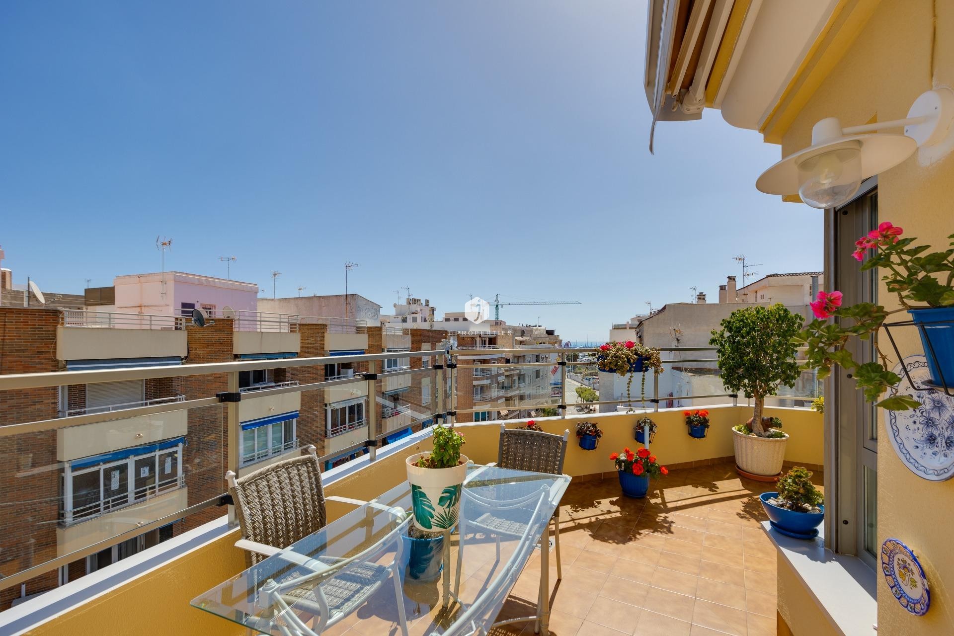 Aus zweiter Hand - Penthouse -
Torrevieja - Centro