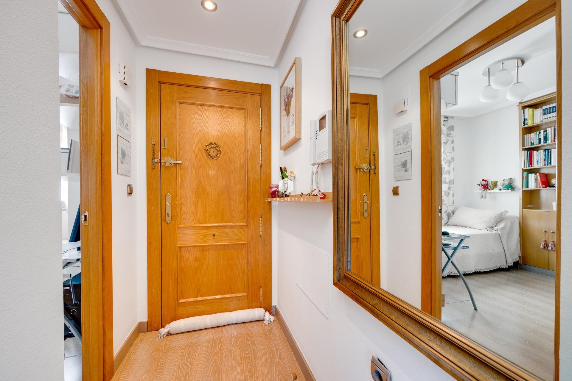 Aus zweiter Hand - Penthouse -
Torrevieja - Centro