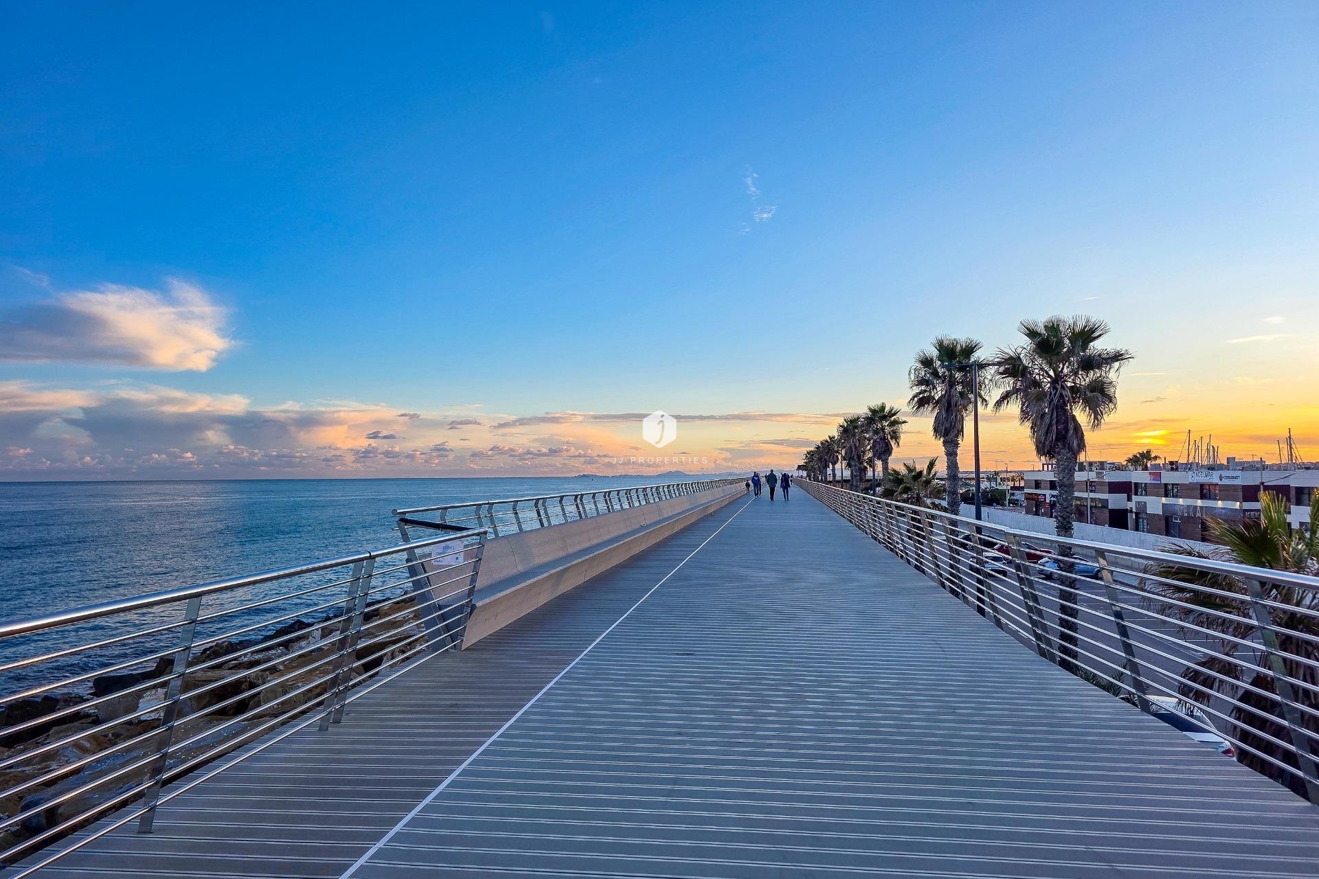 Aus zweiter Hand - Penthouse -
Torrevieja - Centro