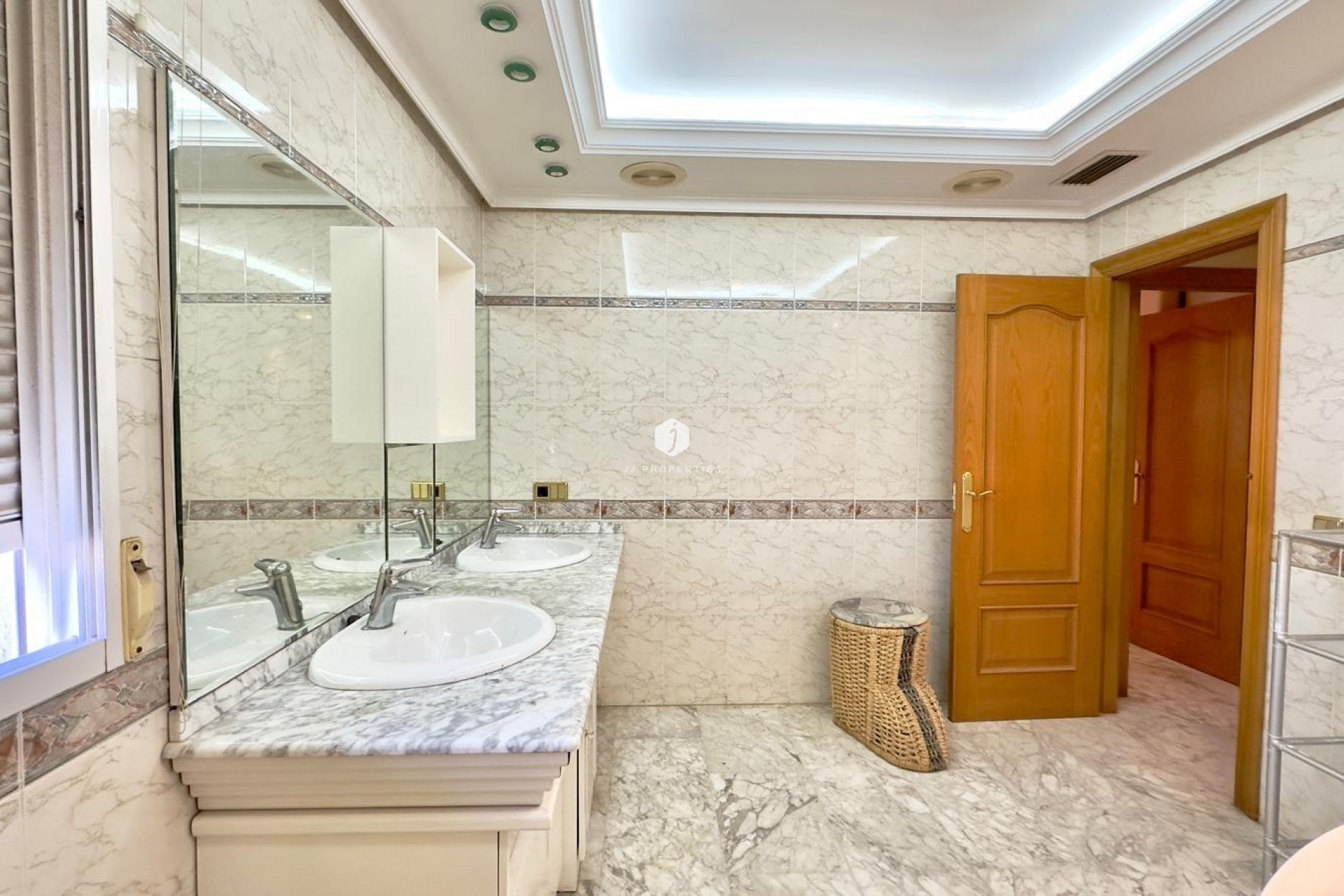 Aus zweiter Hand - Penthouse -
Torrevieja - Centro