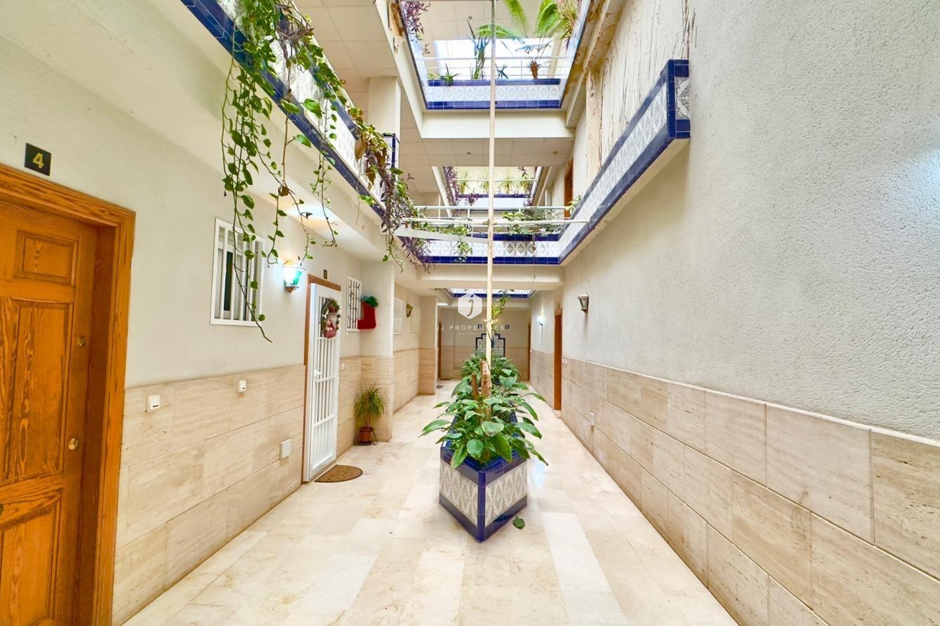 Aus zweiter Hand - Penthouse -
Torrevieja - Centro