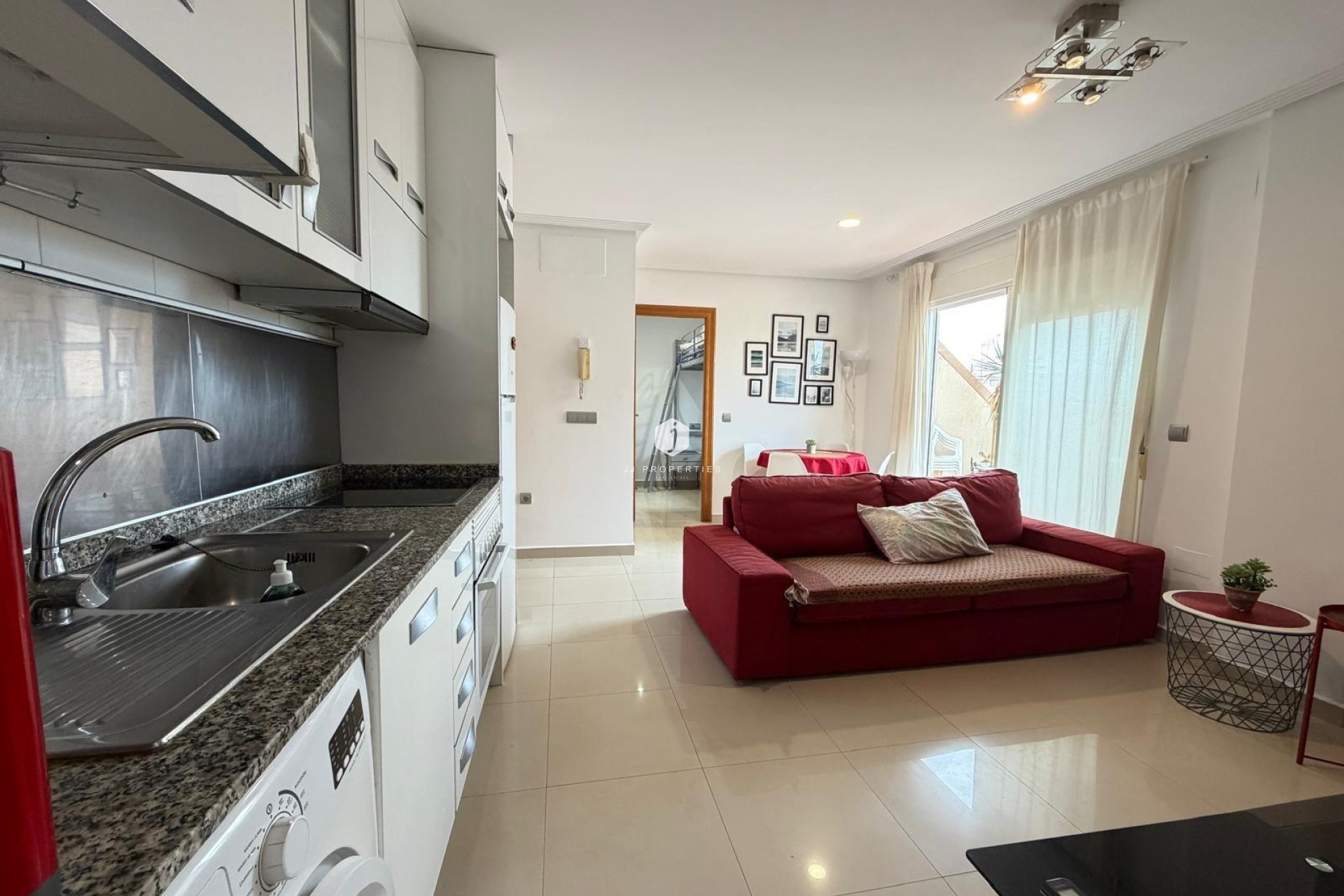 Aus zweiter Hand - Penthouse -
Torrevieja - Centro