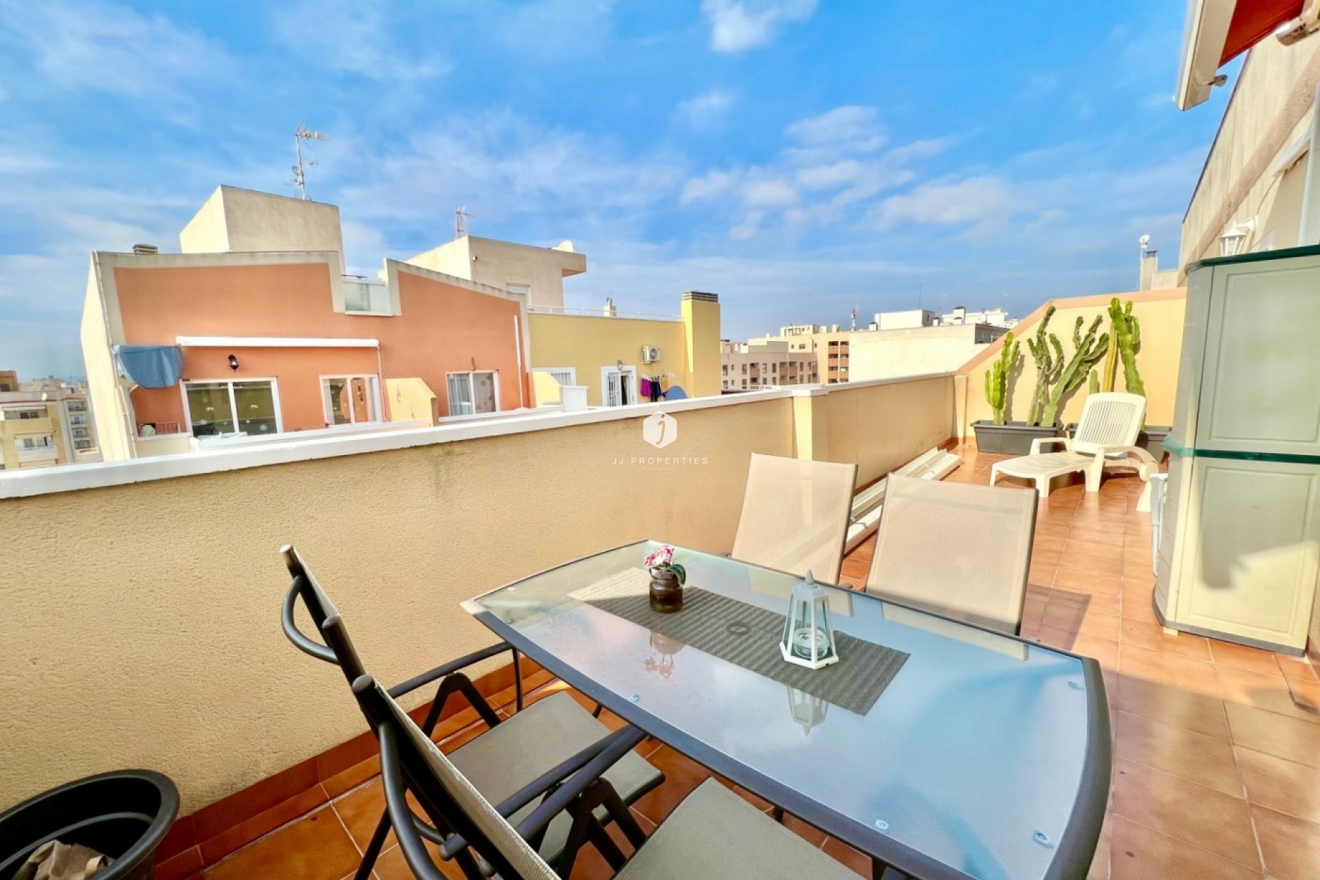 Aus zweiter Hand - Penthouse -
Torrevieja - Centro