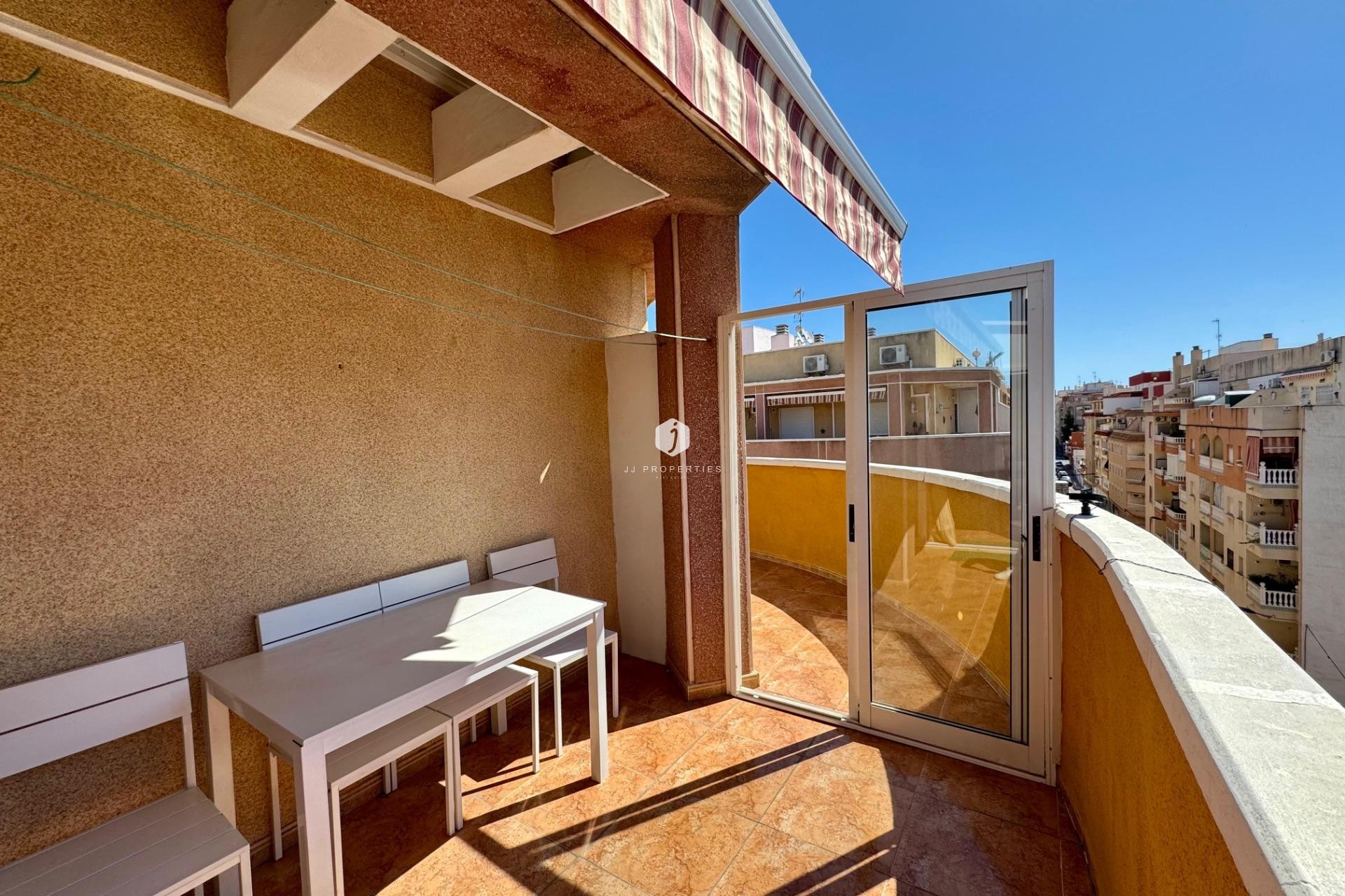 Aus zweiter Hand - Penthouse -
Torrevieja - Costa Blanca