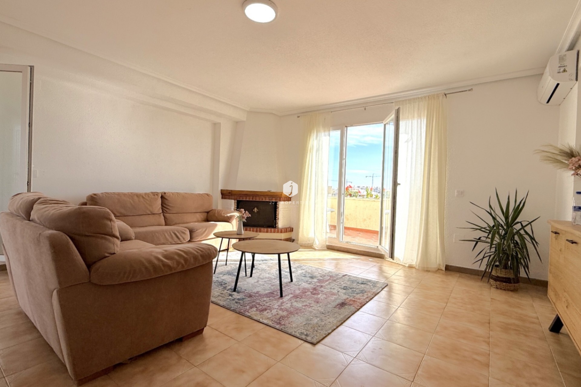 Aus zweiter Hand - Penthouse -
Torrevieja - Costa Blanca