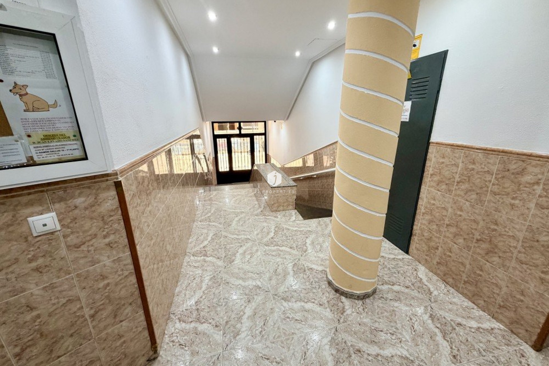 Aus zweiter Hand - Penthouse -
Torrevieja - Costa Blanca