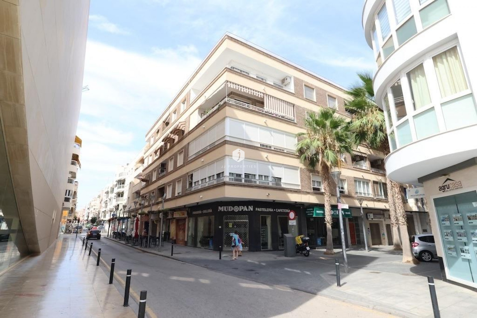 Aus zweiter Hand - Penthouse -
Torrevieja - Costa Blanca