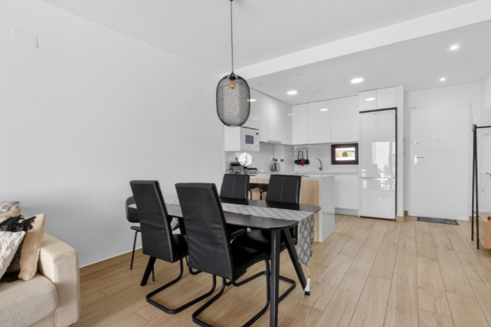 Aus zweiter Hand - Penthouse -
Torrevieja - Costa Blanca