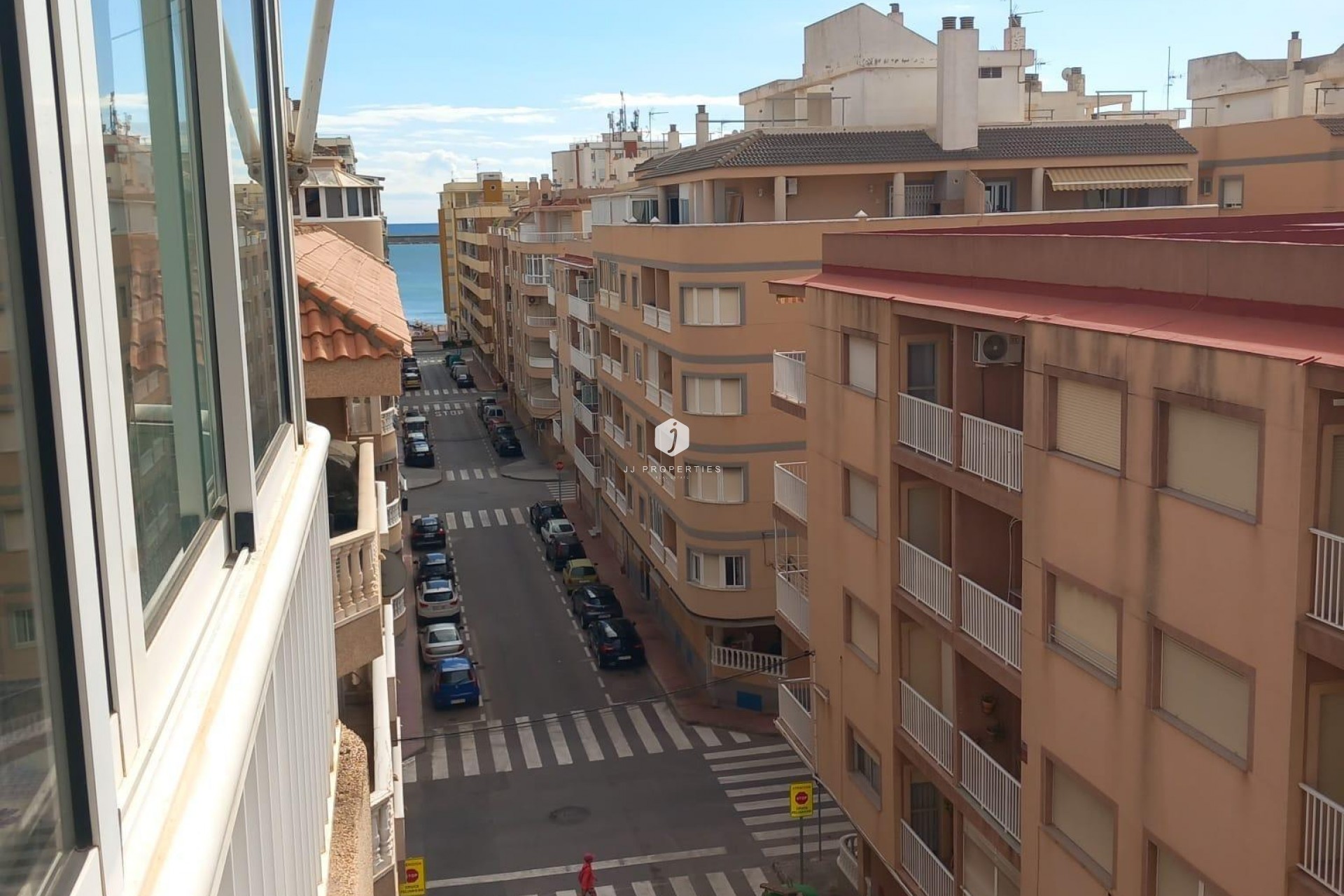 Aus zweiter Hand - Penthouse -
Torrevieja - El Acequión - Los Náufragos