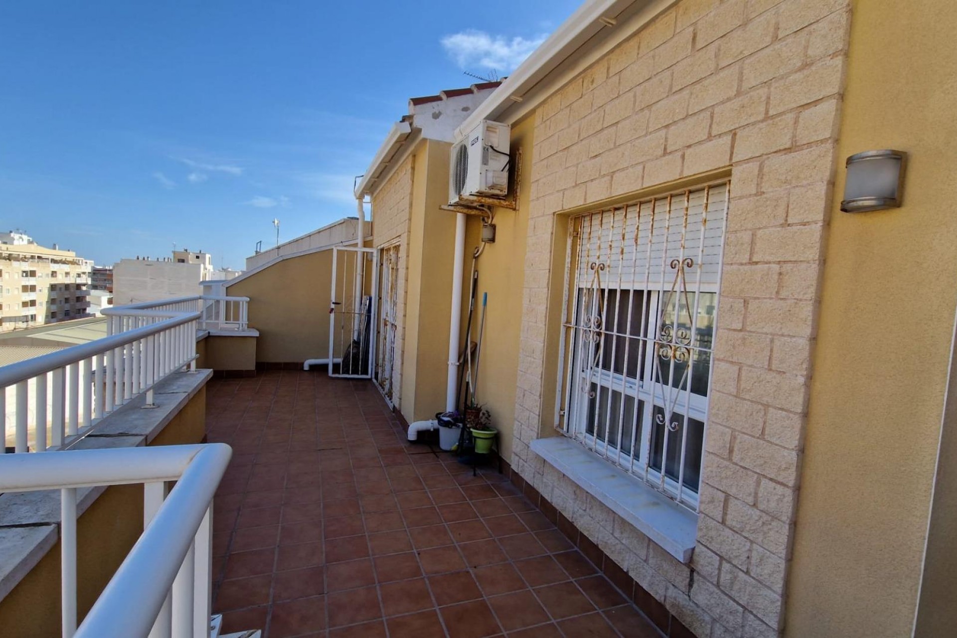 Aus zweiter Hand - Penthouse -
Torrevieja - El molino