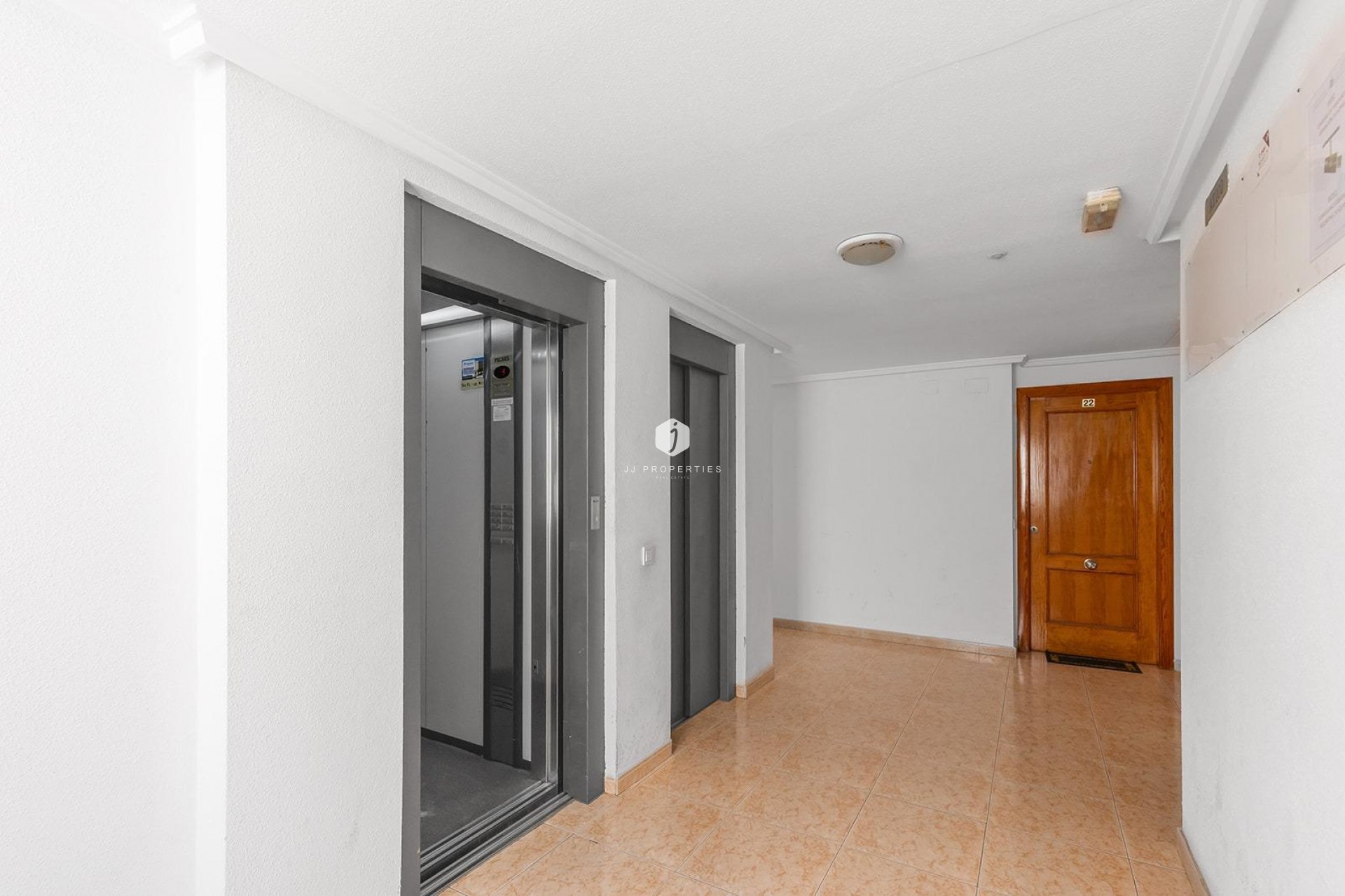 Aus zweiter Hand - Penthouse -
Torrevieja - El molino