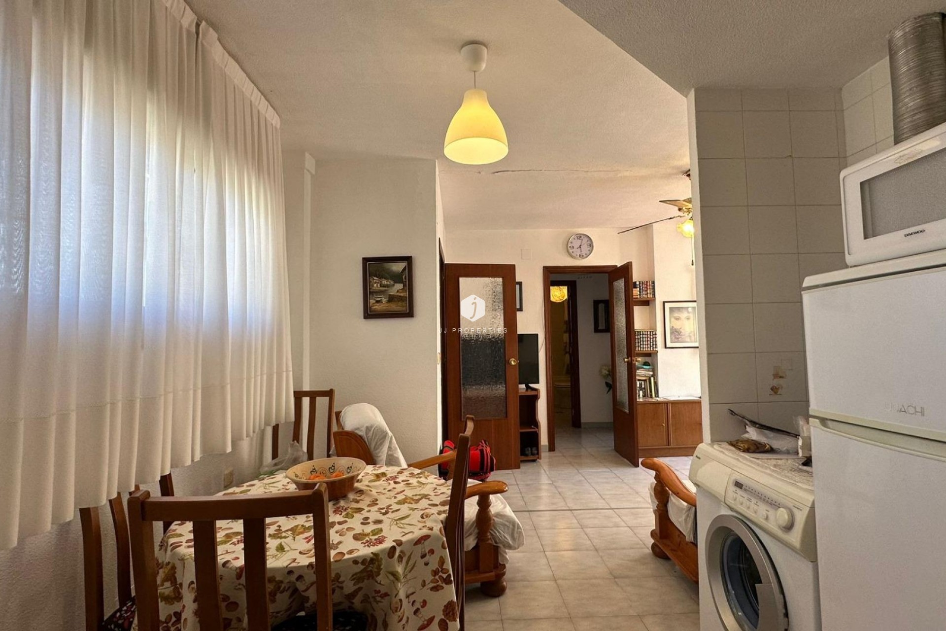 Aus zweiter Hand - Penthouse -
Torrevieja - Estacion de autobuses