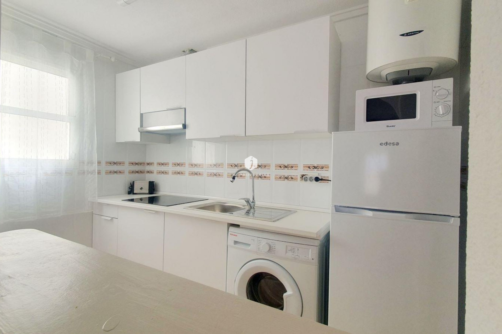 Aus zweiter Hand - Penthouse -
Torrevieja - Estacion de autobuses