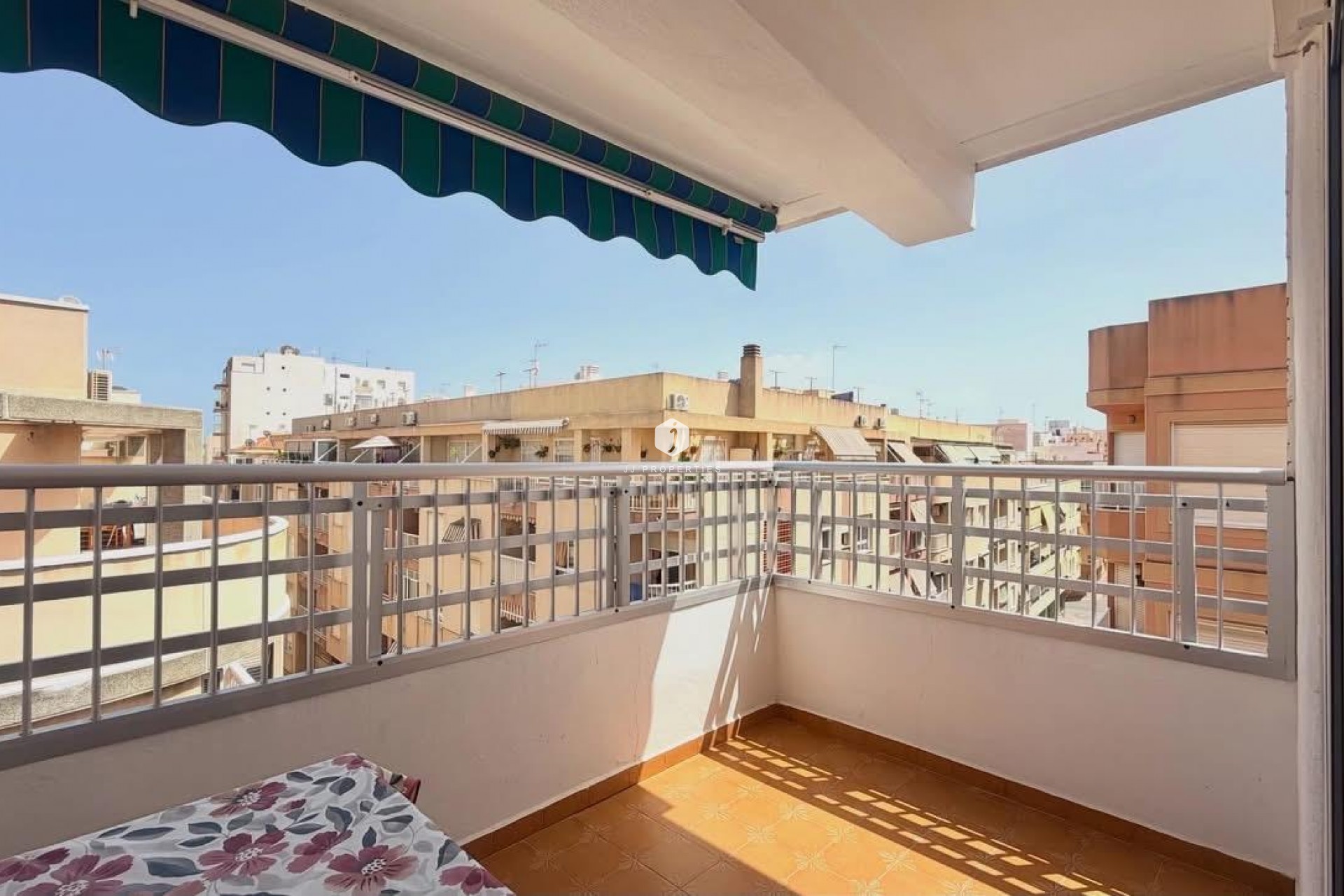 Aus zweiter Hand - Penthouse -
Torrevieja - Habaneras