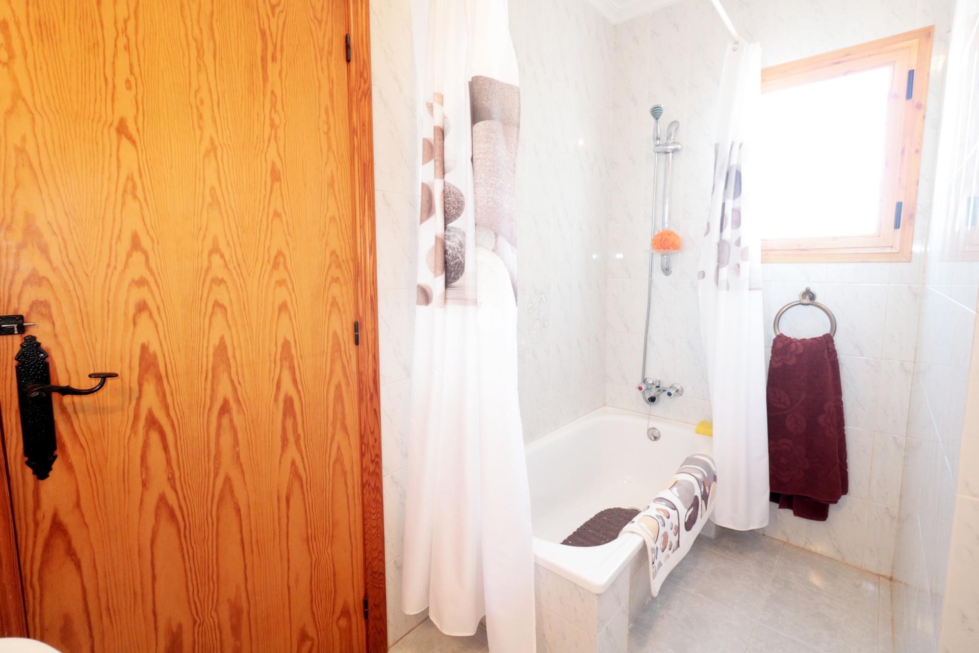 Aus zweiter Hand - Penthouse -
Torrevieja - Habaneras