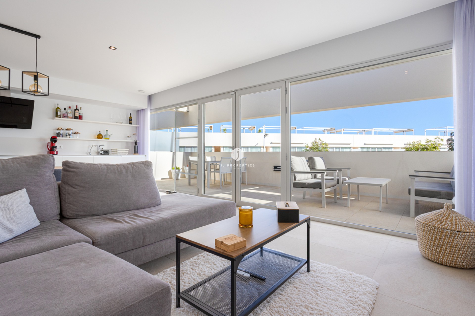 Aus zweiter Hand - Penthouse -
Torrevieja - Los Balcones