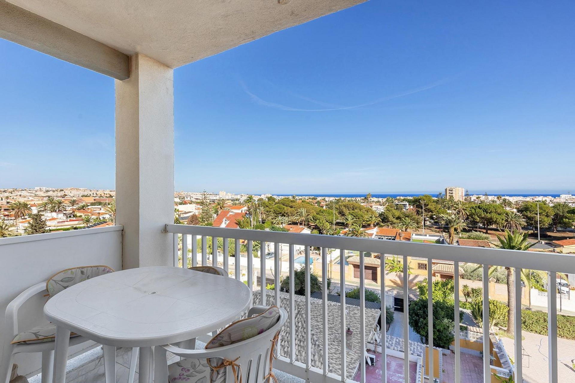 Aus zweiter Hand - Penthouse -
Torrevieja - Nueva Torrevieja