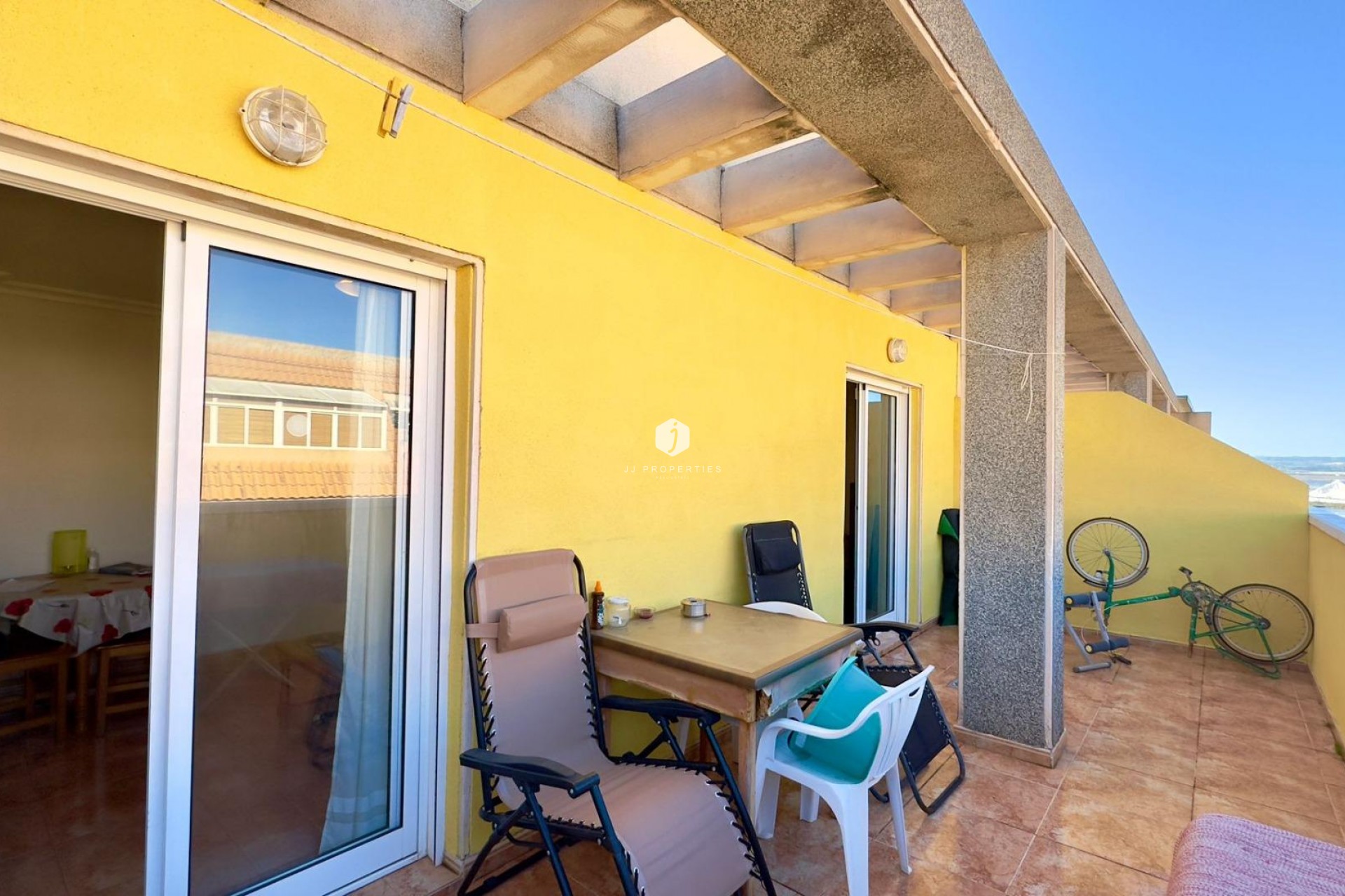 Aus zweiter Hand - Penthouse -
Torrevieja - PARQUE DE LAS NACIONES