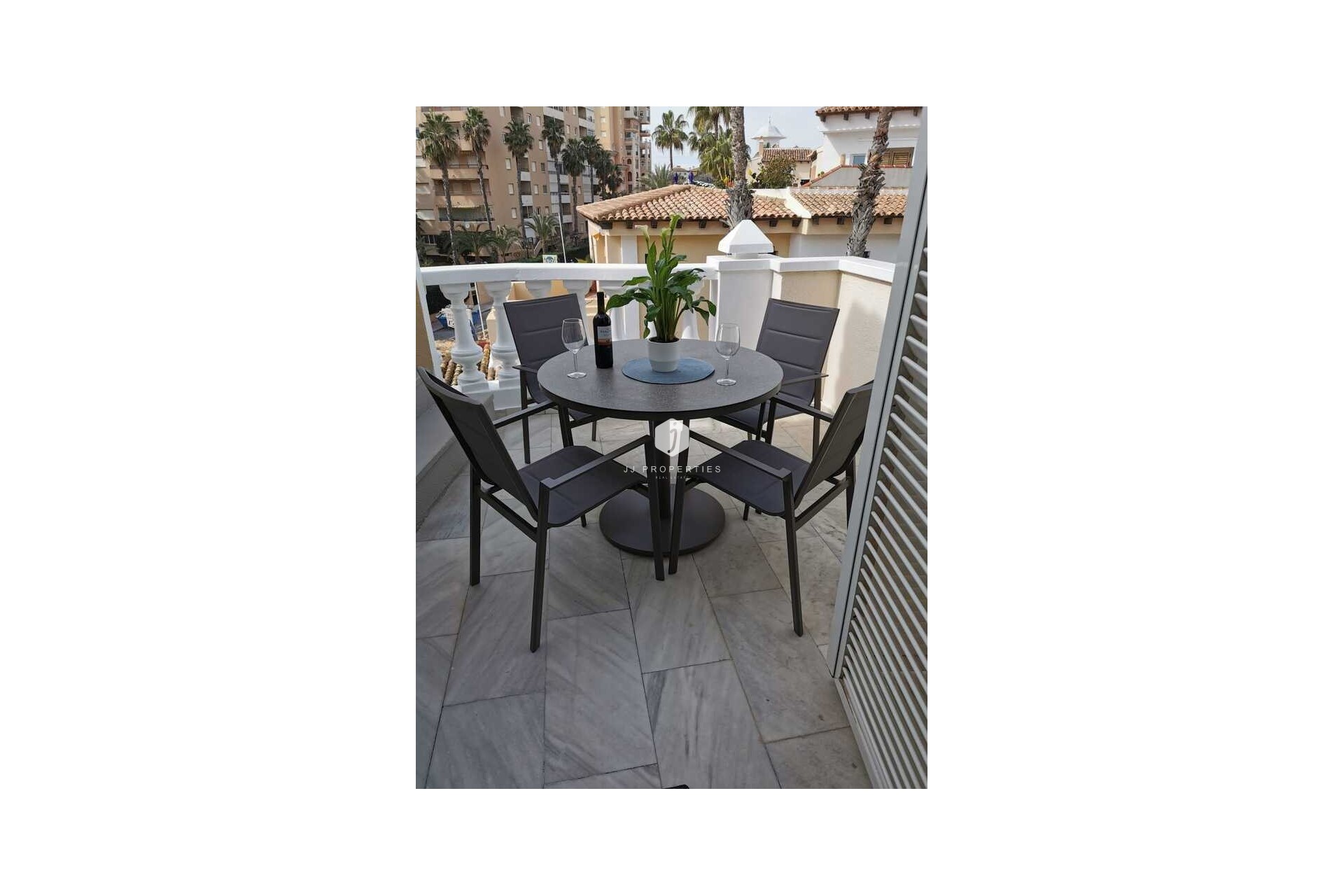 Aus zweiter Hand - Penthouse -
Torrevieja - Playa de los Locos