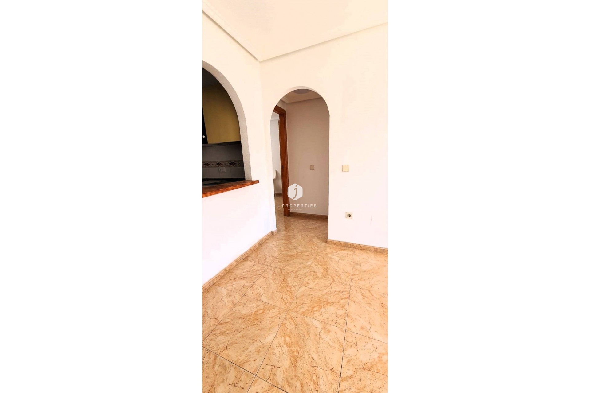 Aus zweiter Hand - Penthouse -
Torrevieja - Playa de los Locos