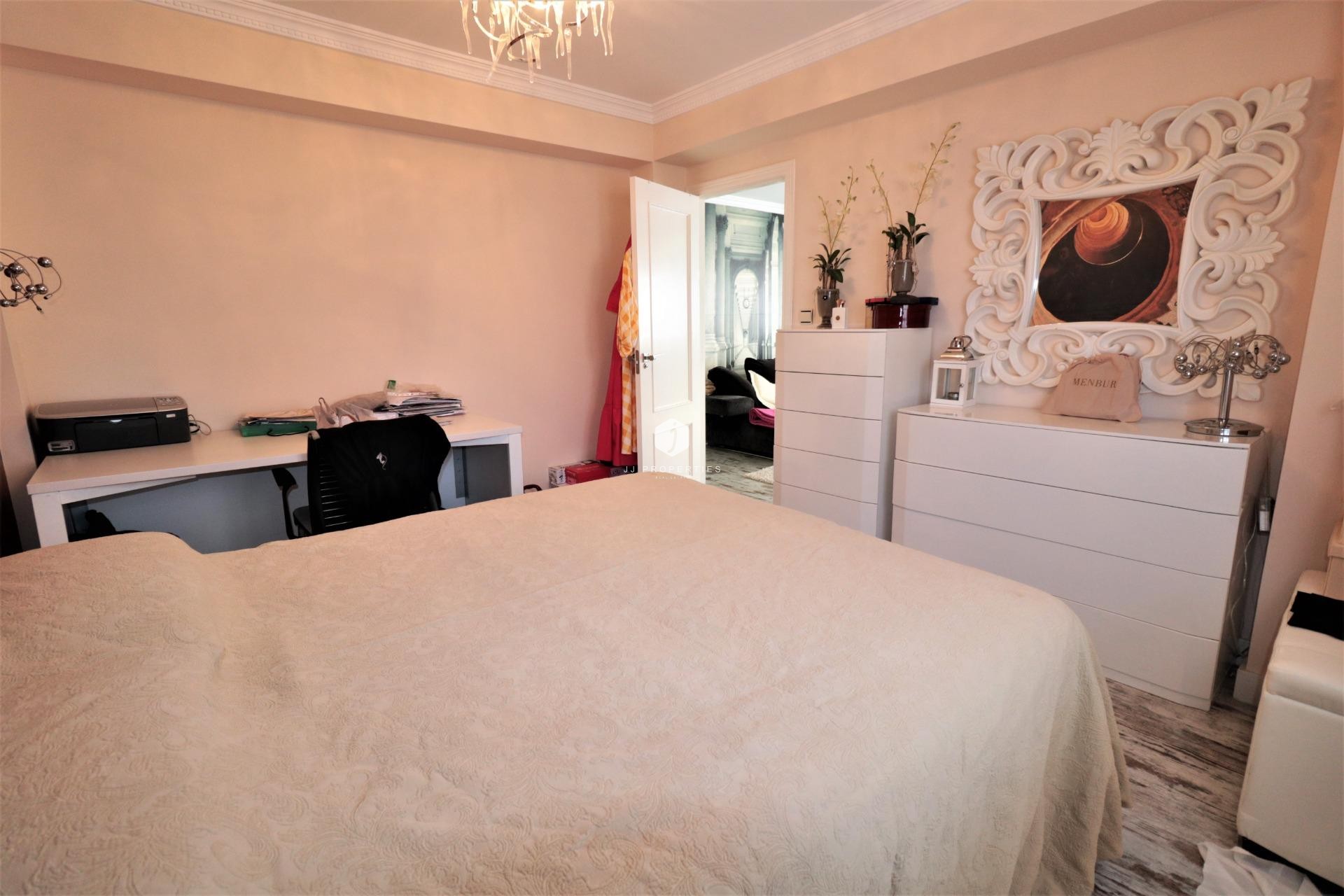 Aus zweiter Hand - Penthouse -
Torrevieja - Playa de los Naufragos